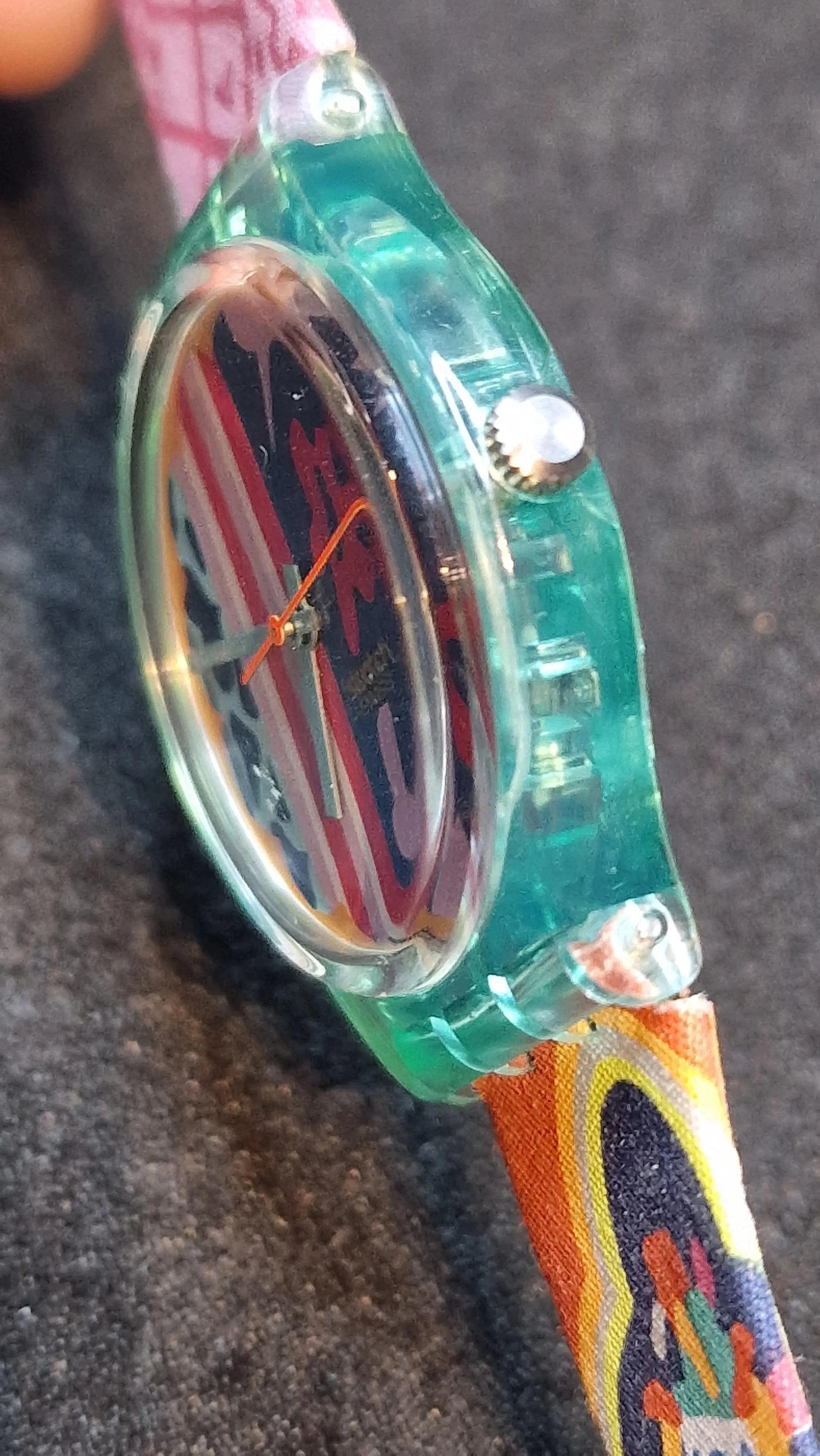 Swatch GL103 “Mogador” (1991) – Colorful Cultural Masterpiece 5