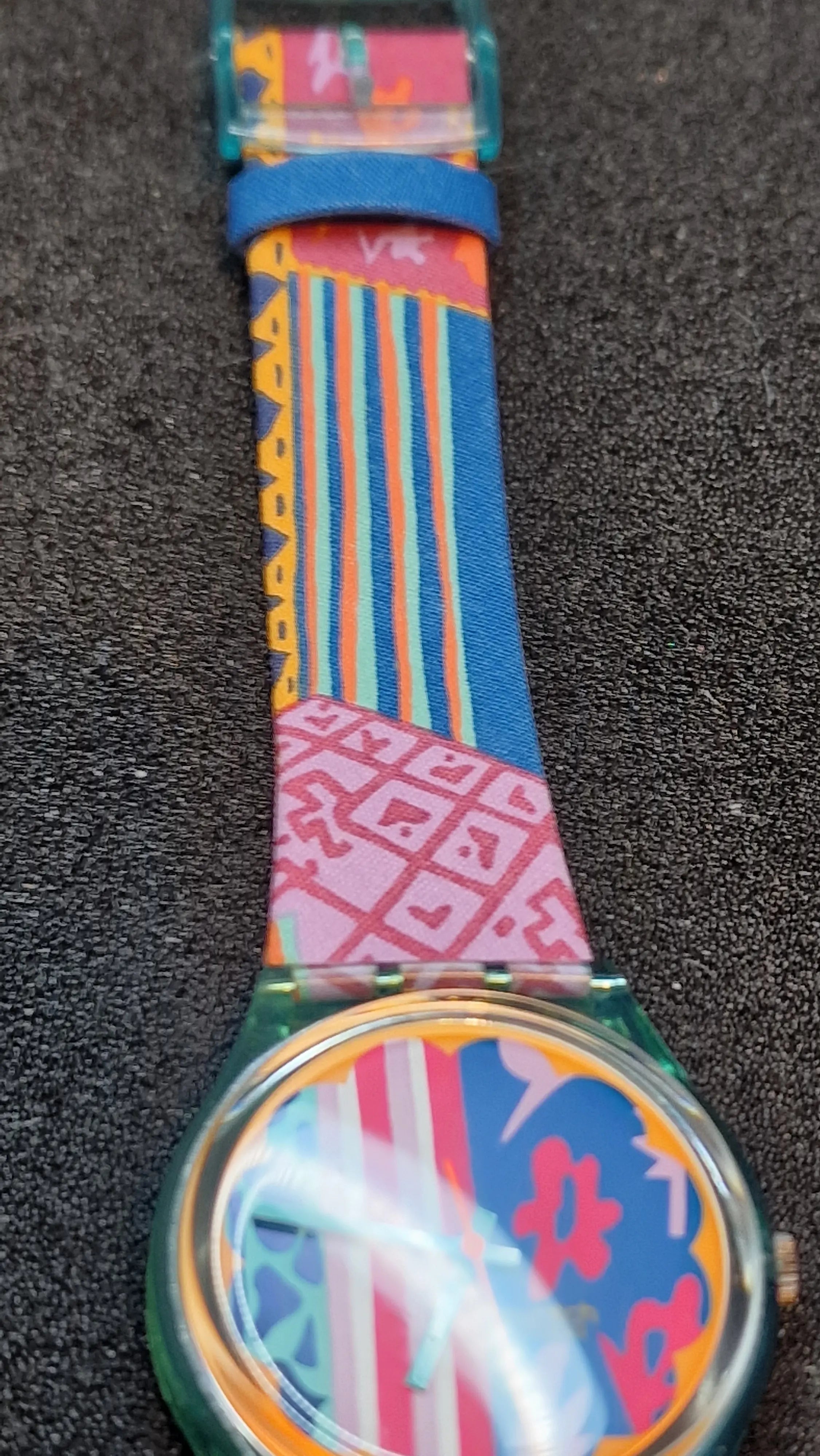 Swatch GL103 “Mogador” (1991) – Colorful Cultural Masterpiece 8