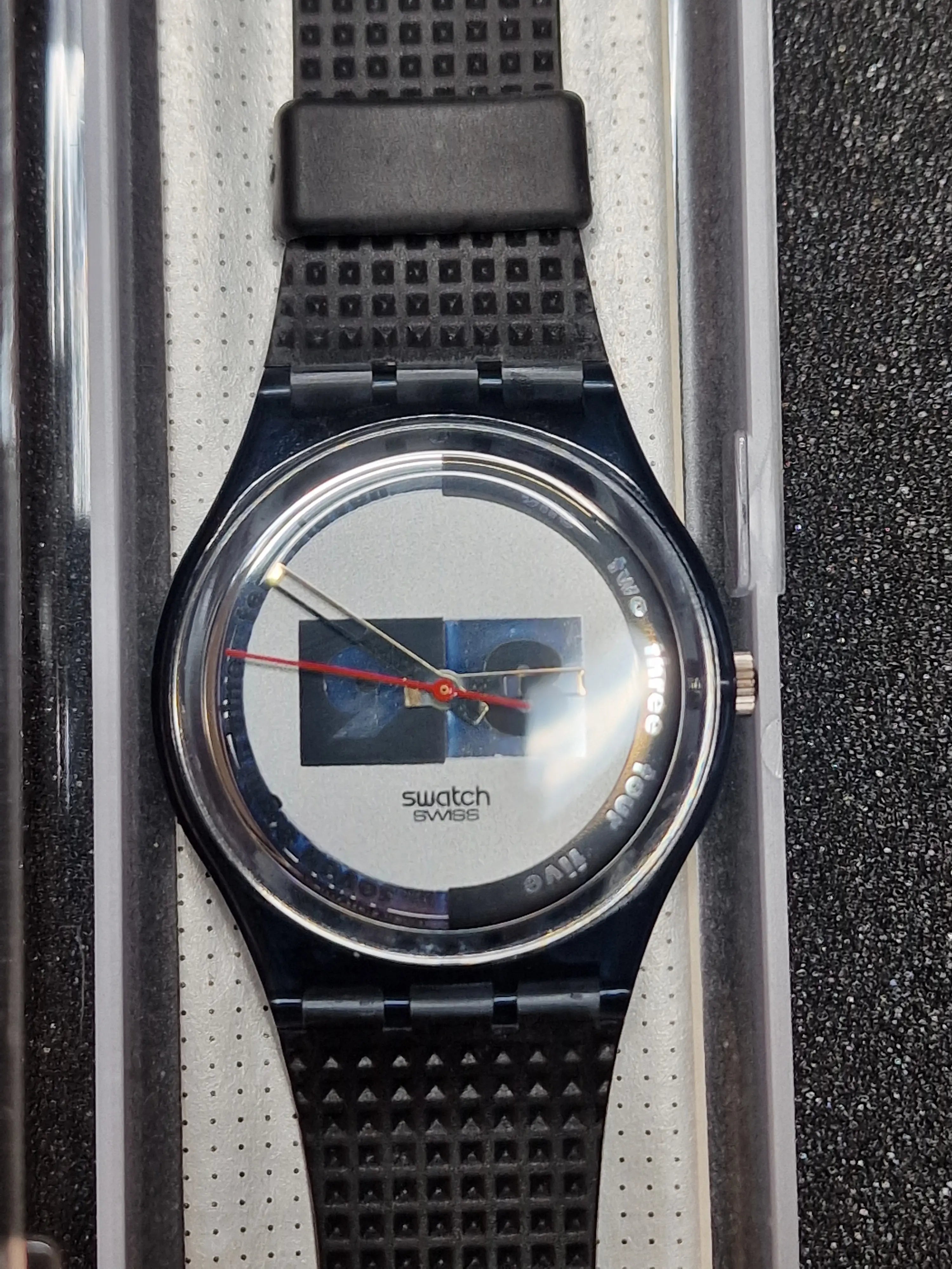 Swatch GM108 “Nuni” (1991) – Minimal 90s Design Classic 2