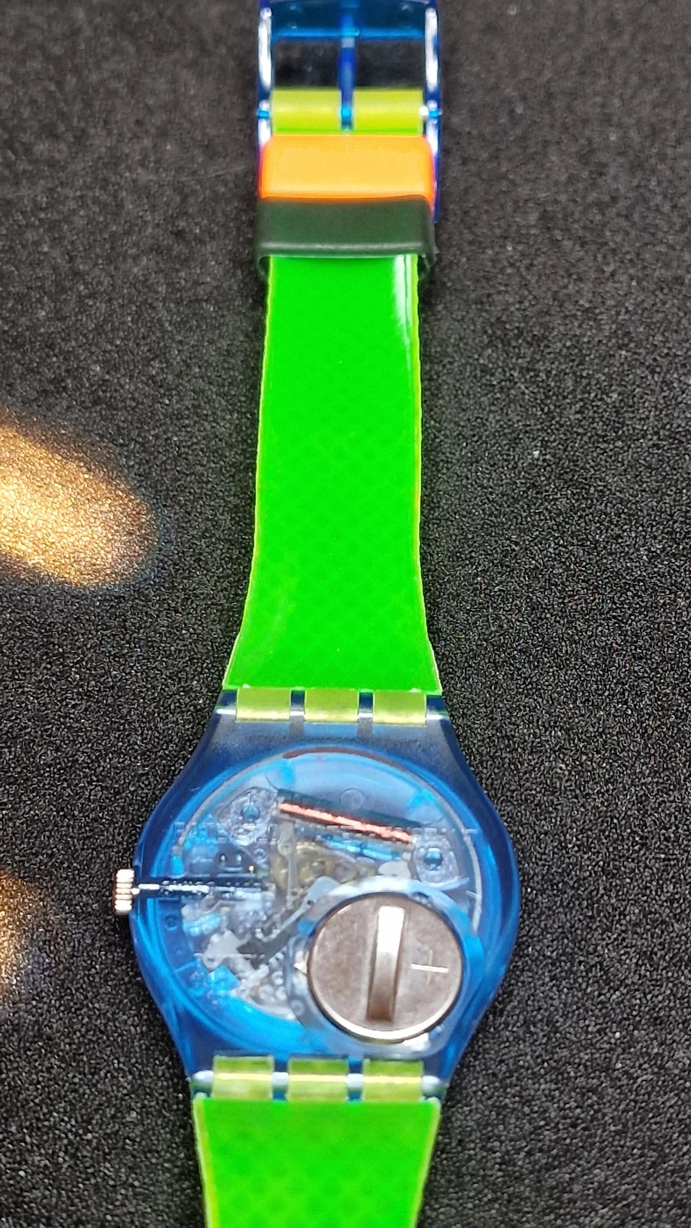 Swatch GN117 “Schnell” (1992) – Vintage Neon Classic 11