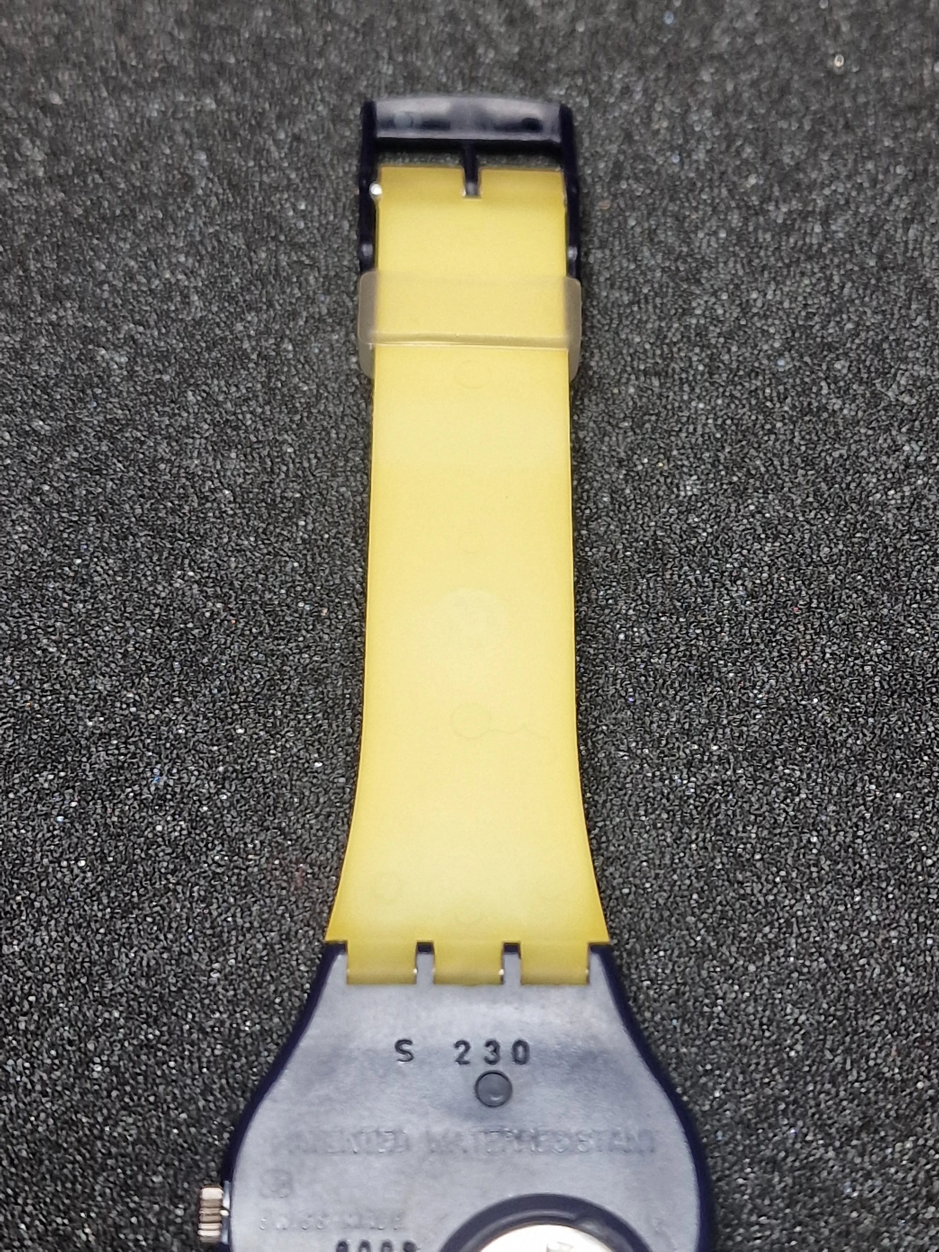 Swatch GN120 “Backstage” (1992) – Architectural Elegance 9