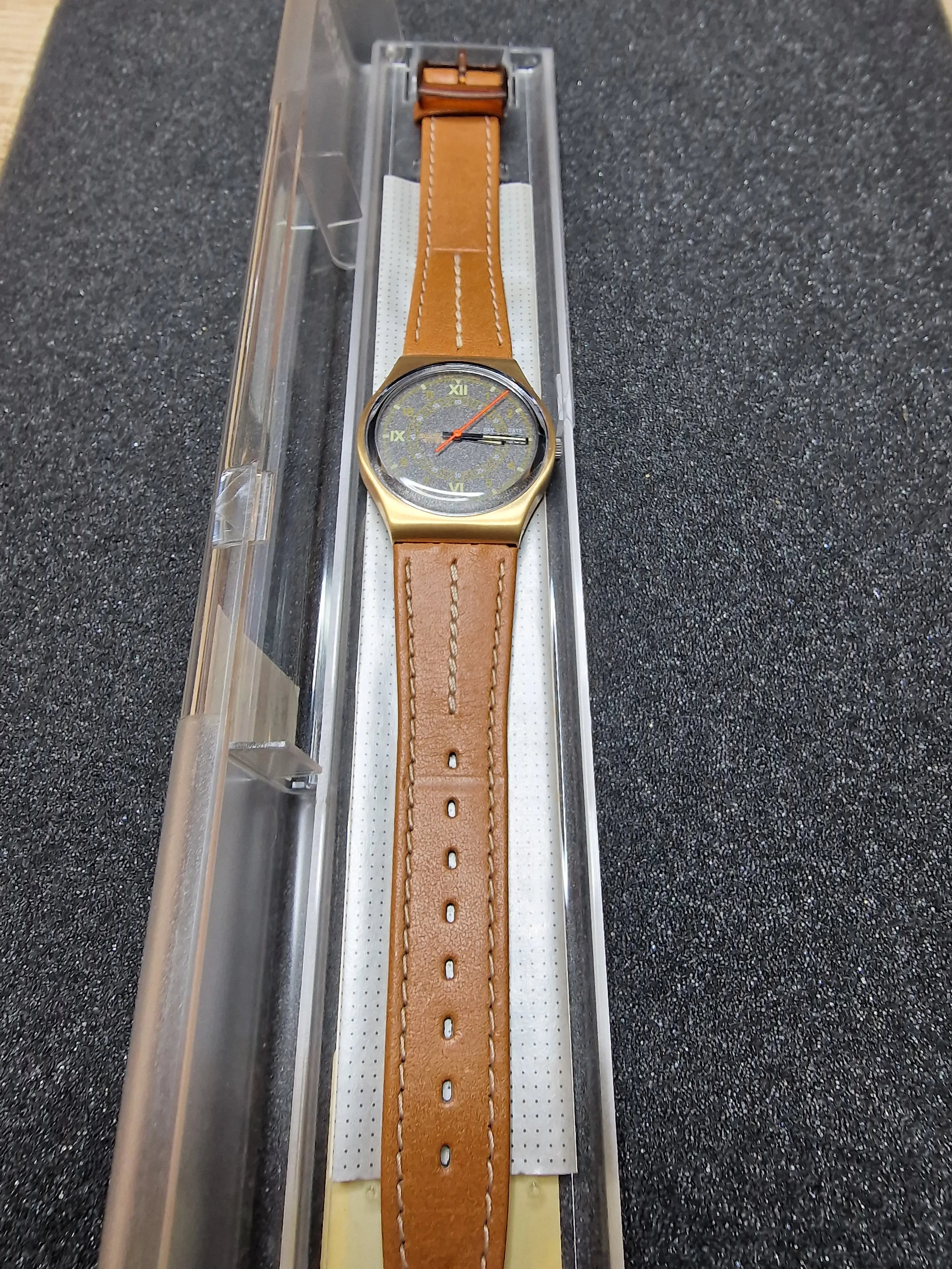 Swatch GX703 “Courier” (1988) – Vintage Pilot Style with Day-Date 2