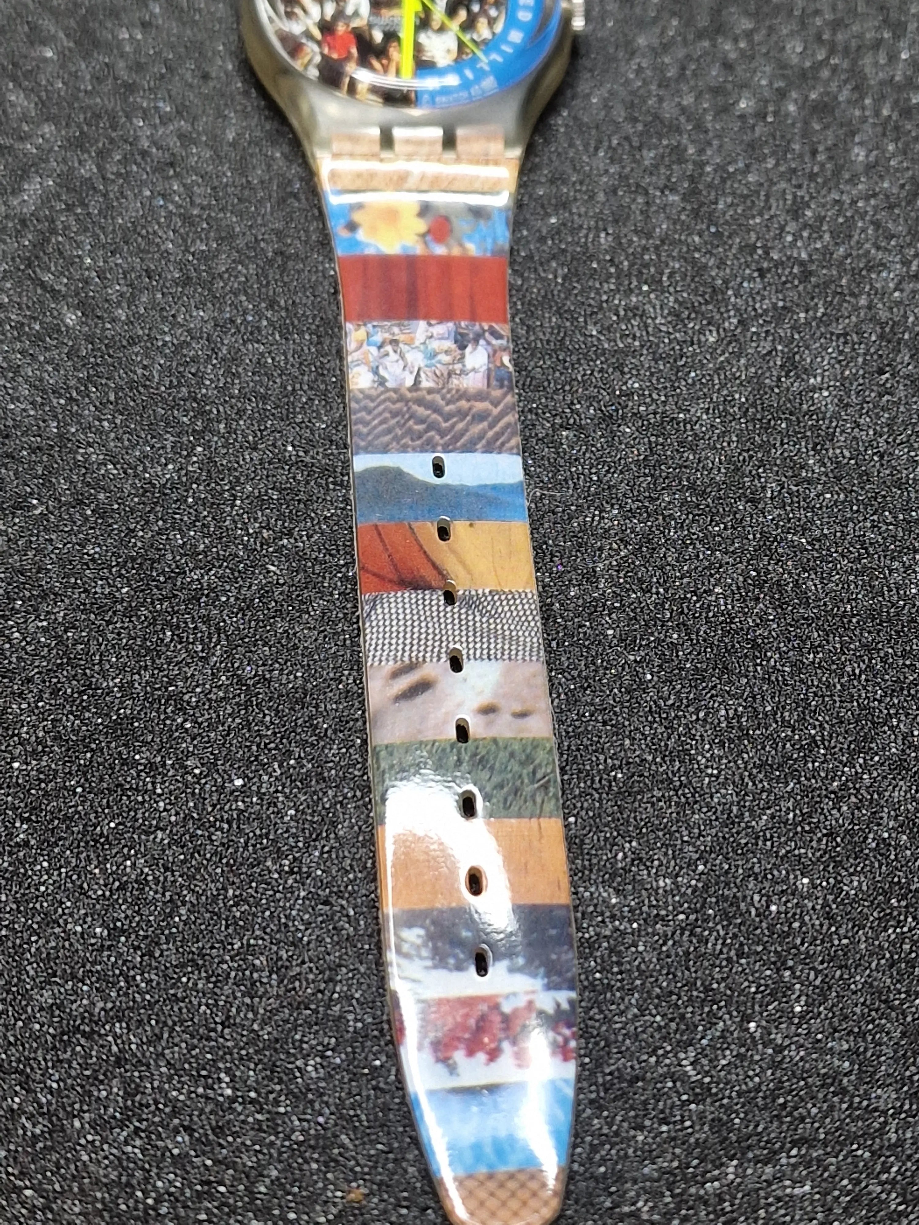 Swatch GZ126 “The People” (1992) – 100 Million Celebration Edition 9