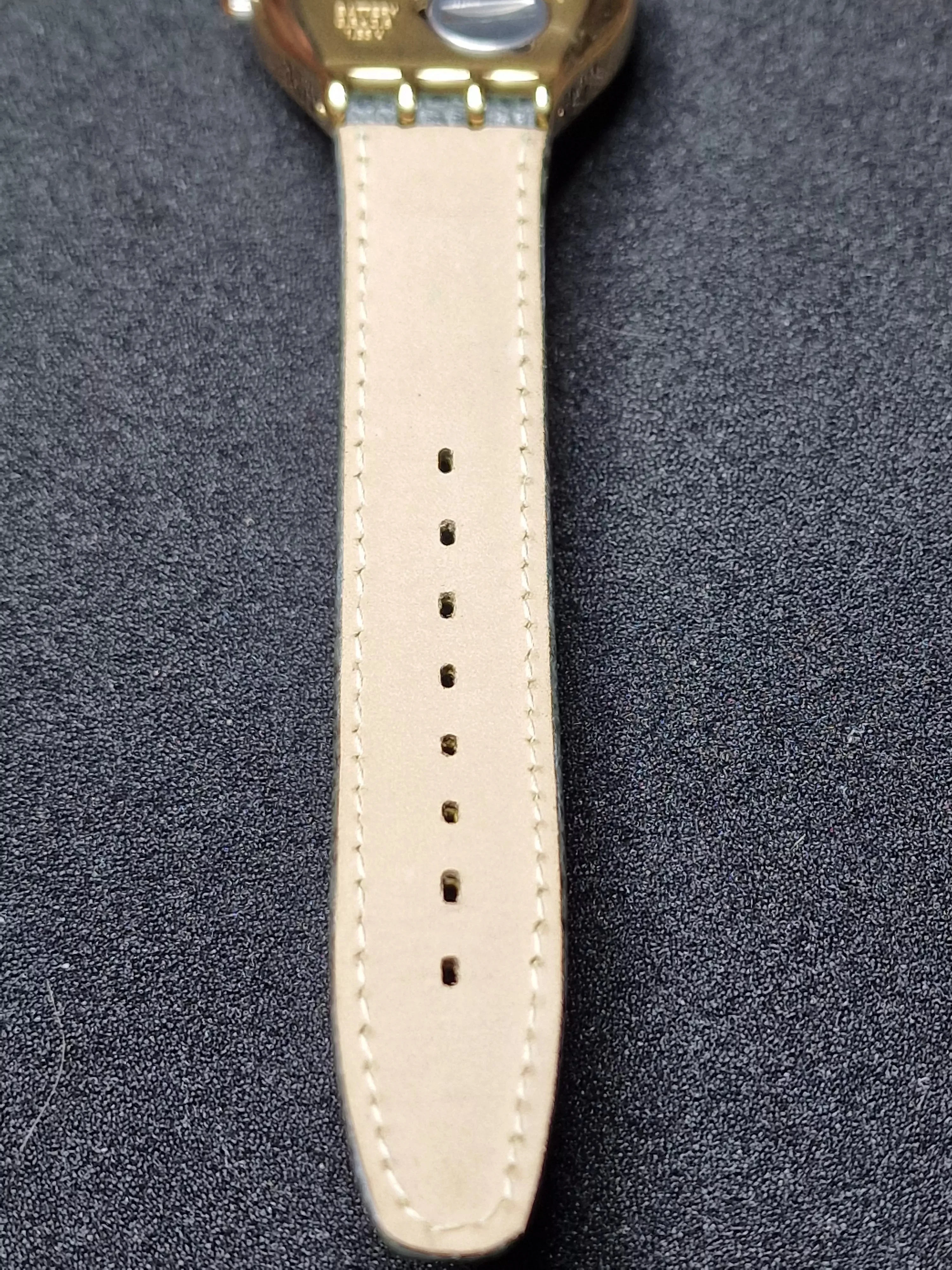 Swatch Irony YGG100 "Renversé" (1993) – Rare Vintage Collectible 9