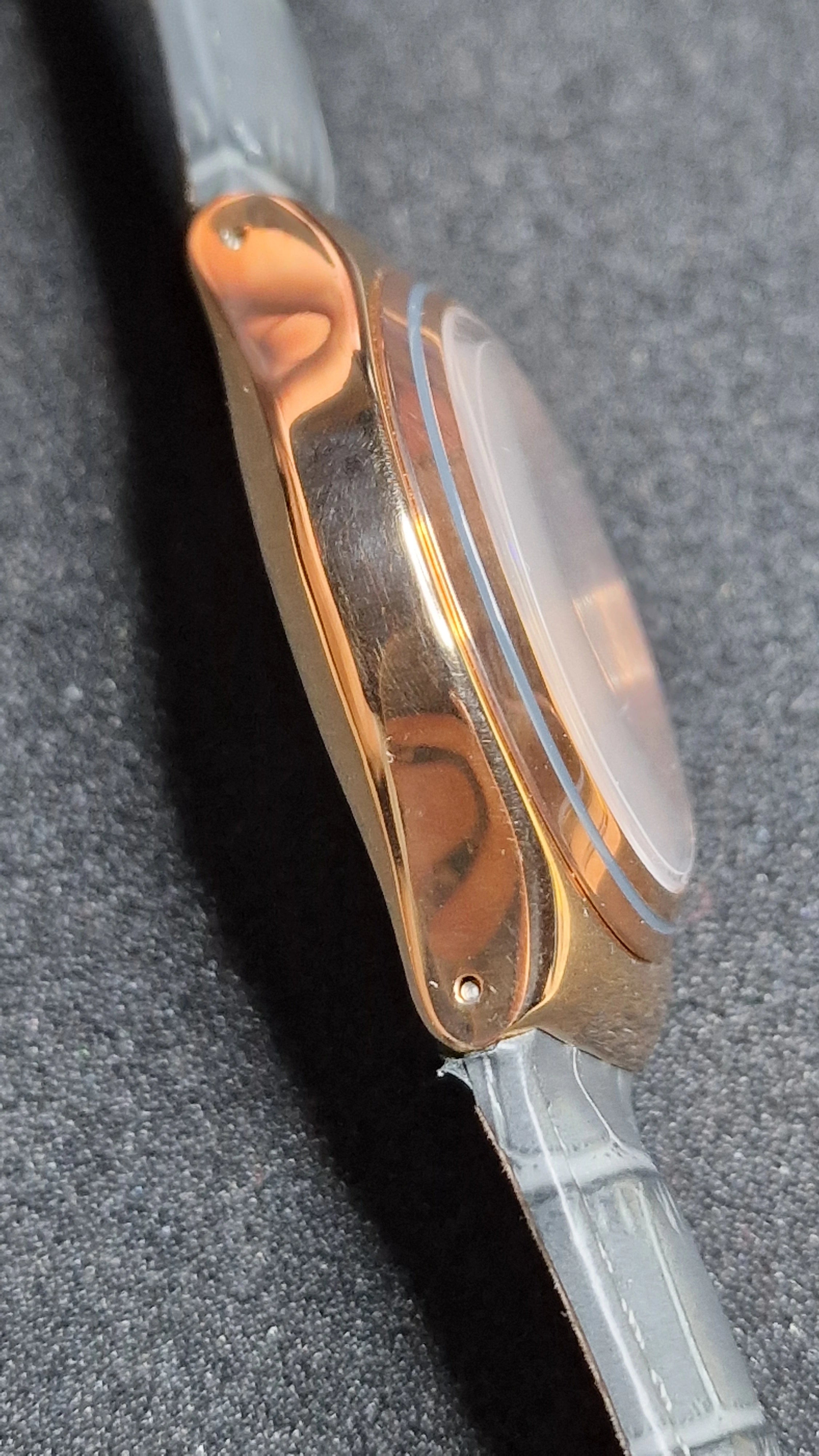 Swatch Irony Chrono YCG411 “Gris en Rose” (AG 2014) Rose-Gold Steel + Elegant Grey Dial - 2