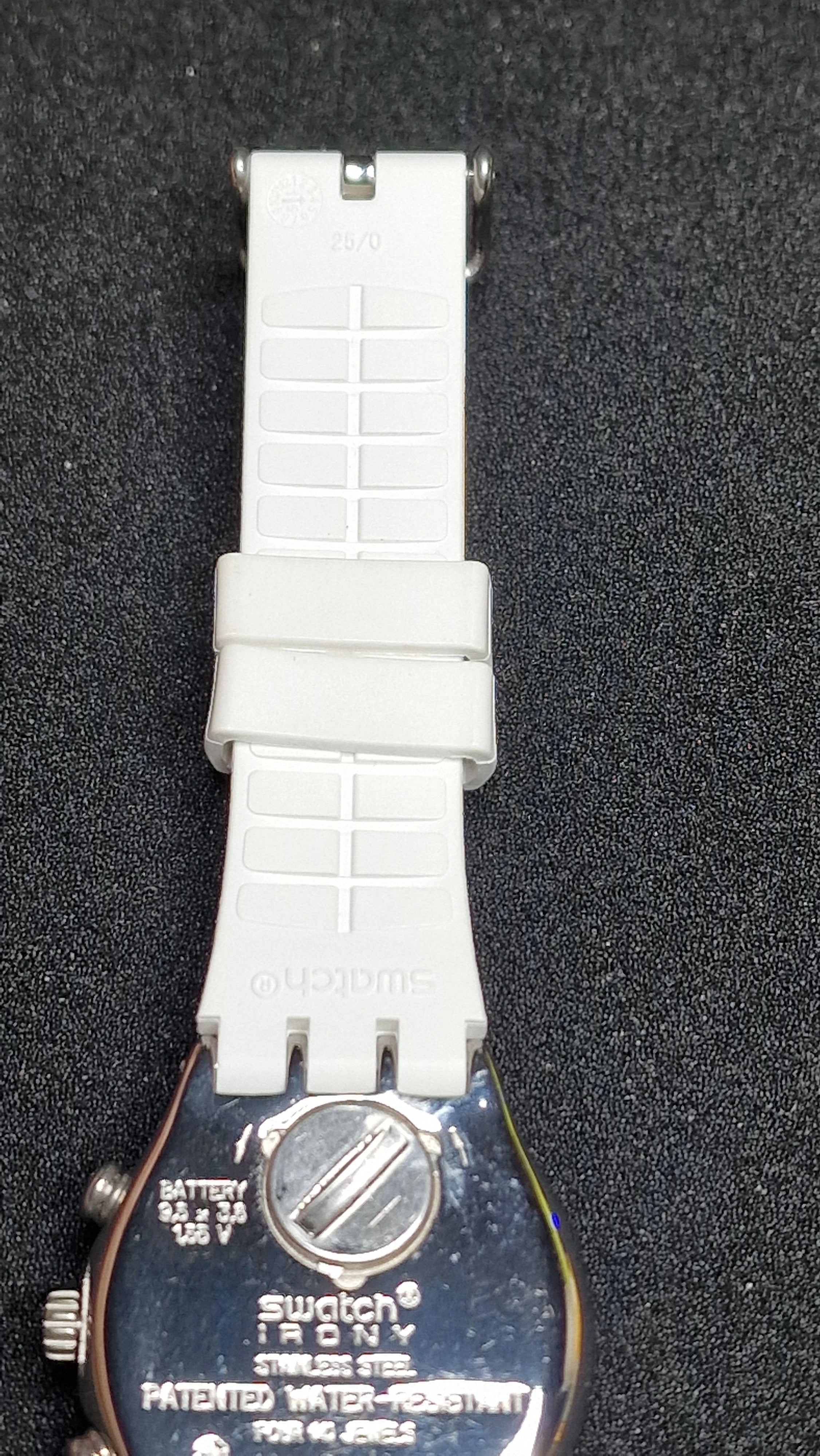 Swatch Irony Chrono YCS584 “Travel Chic” (AG 2014) – Clean silver dial + blue chrono hand - 13