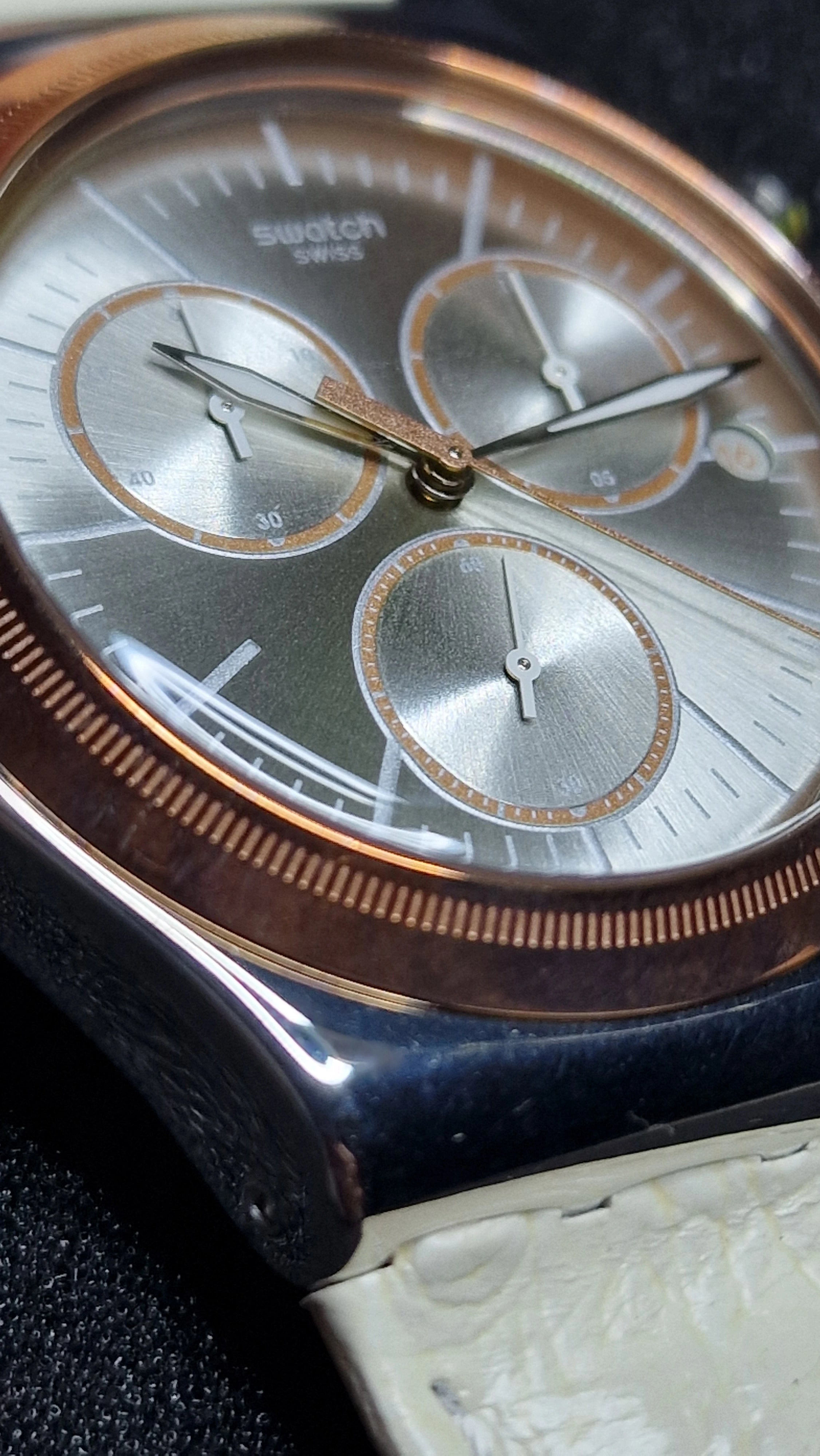 Swatch Irony Chrono YVS412 “AlbinoStrich” (AG 2013) – elegant two-tone chrono - 4