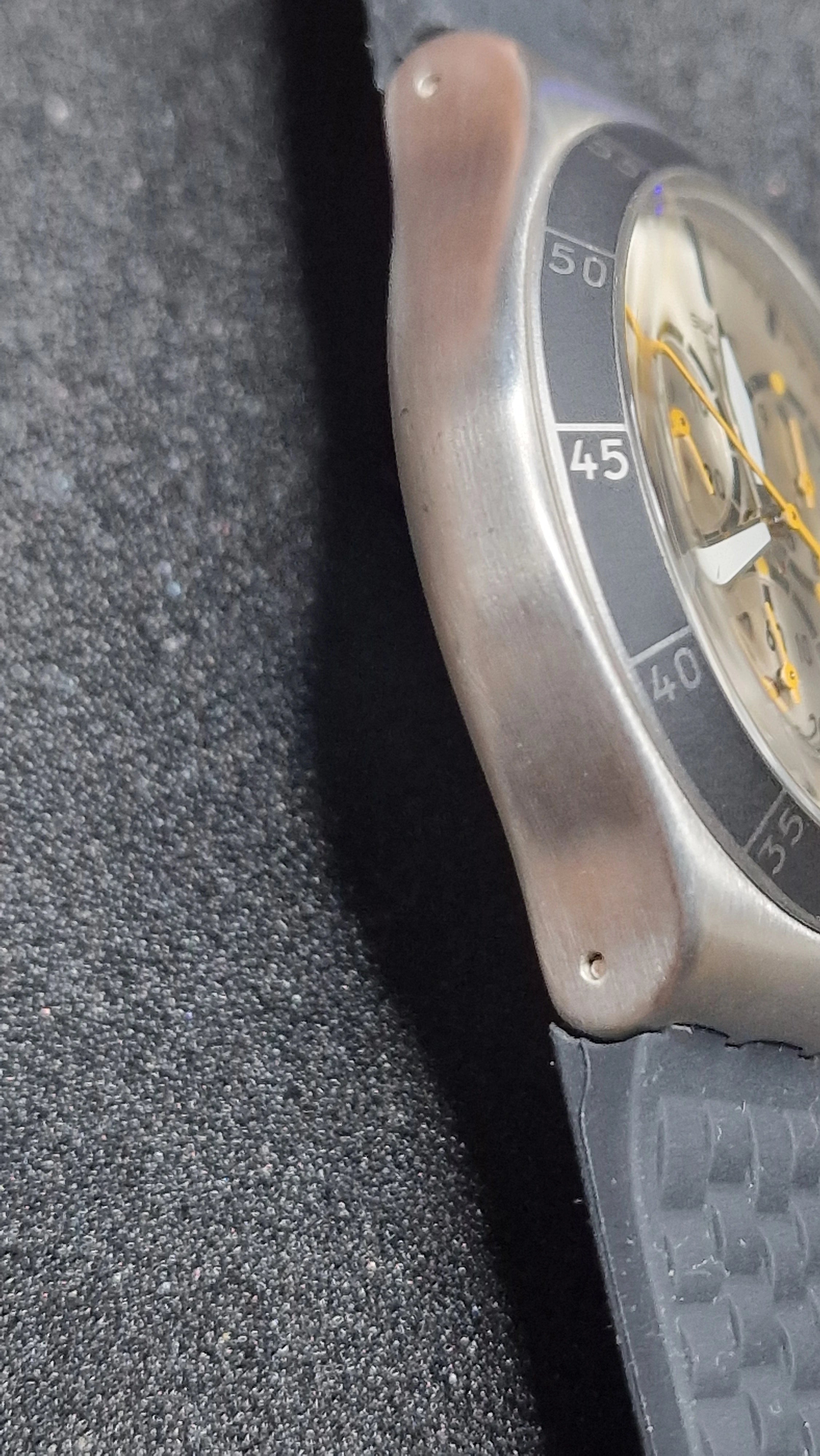 Swatch Irony Chrono YVS420 “Jump High” (AG 2014) – sporty chrono with killer lume - 3