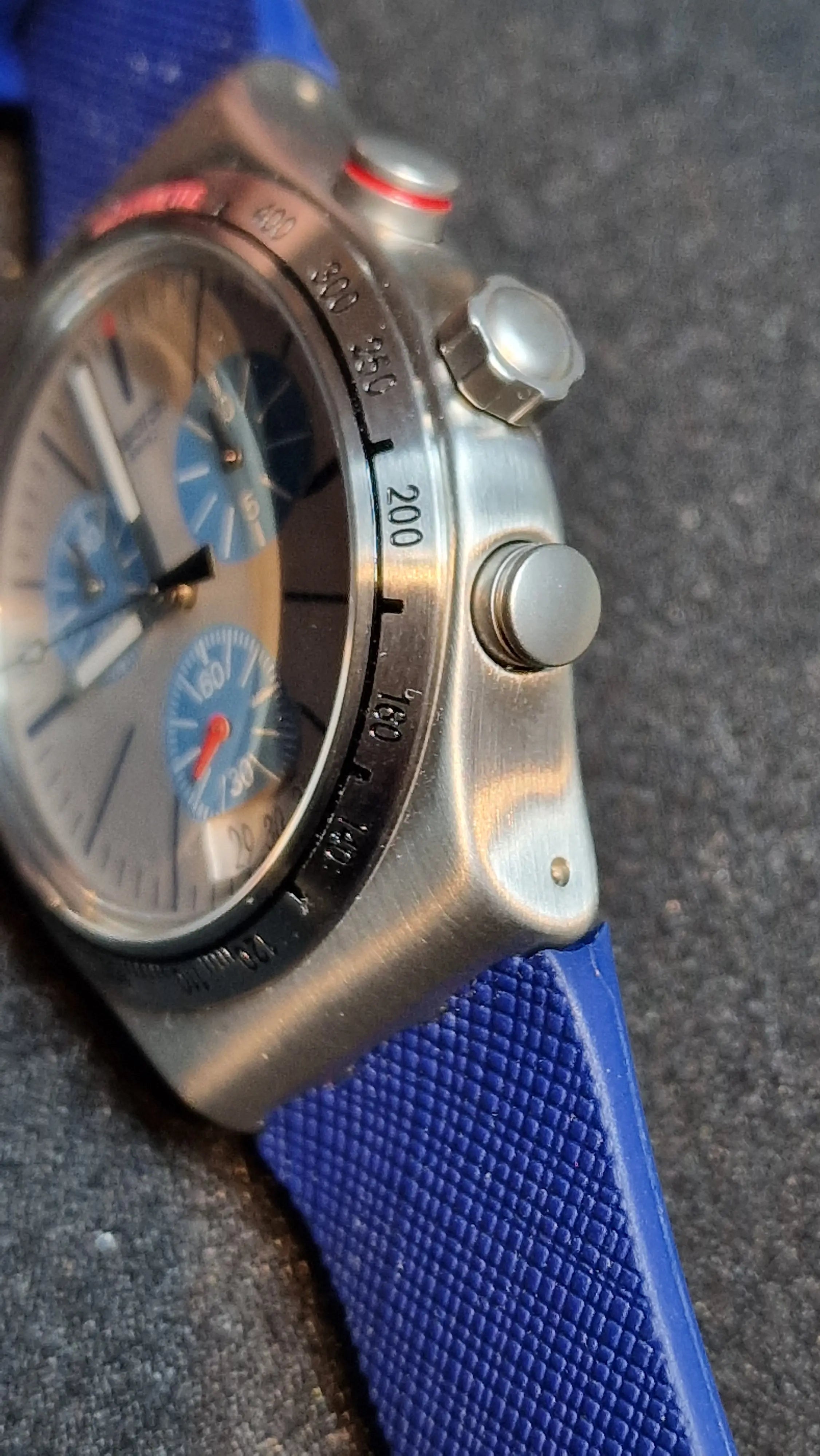 Swatch Irony Chrono YVS435 “Blau Me On” – 44mm – Swiss Made Icon - 3