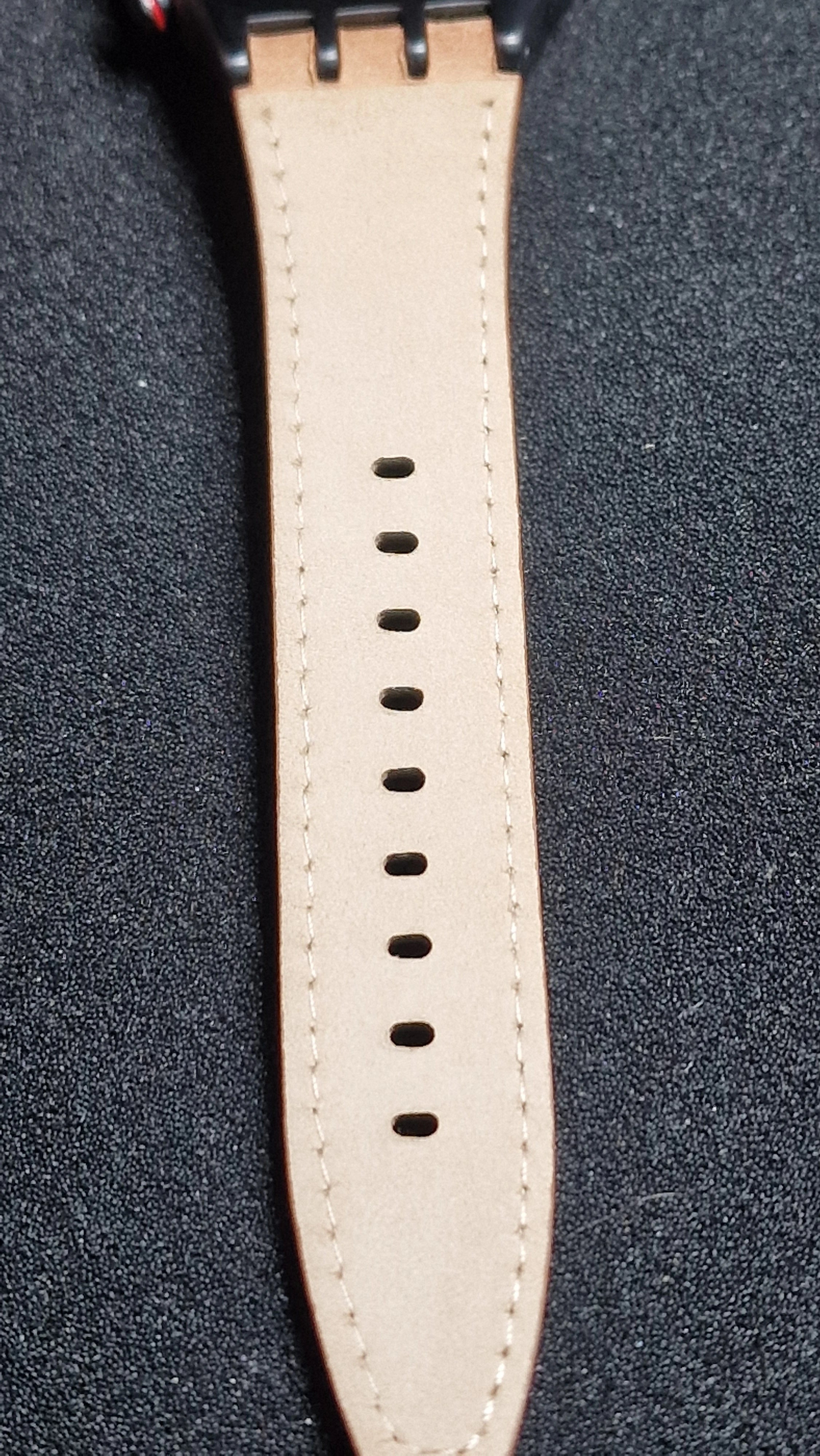 ⏱ Swatch Irony Chrono YVZ400S – Jérémy Jones (2015) - 8