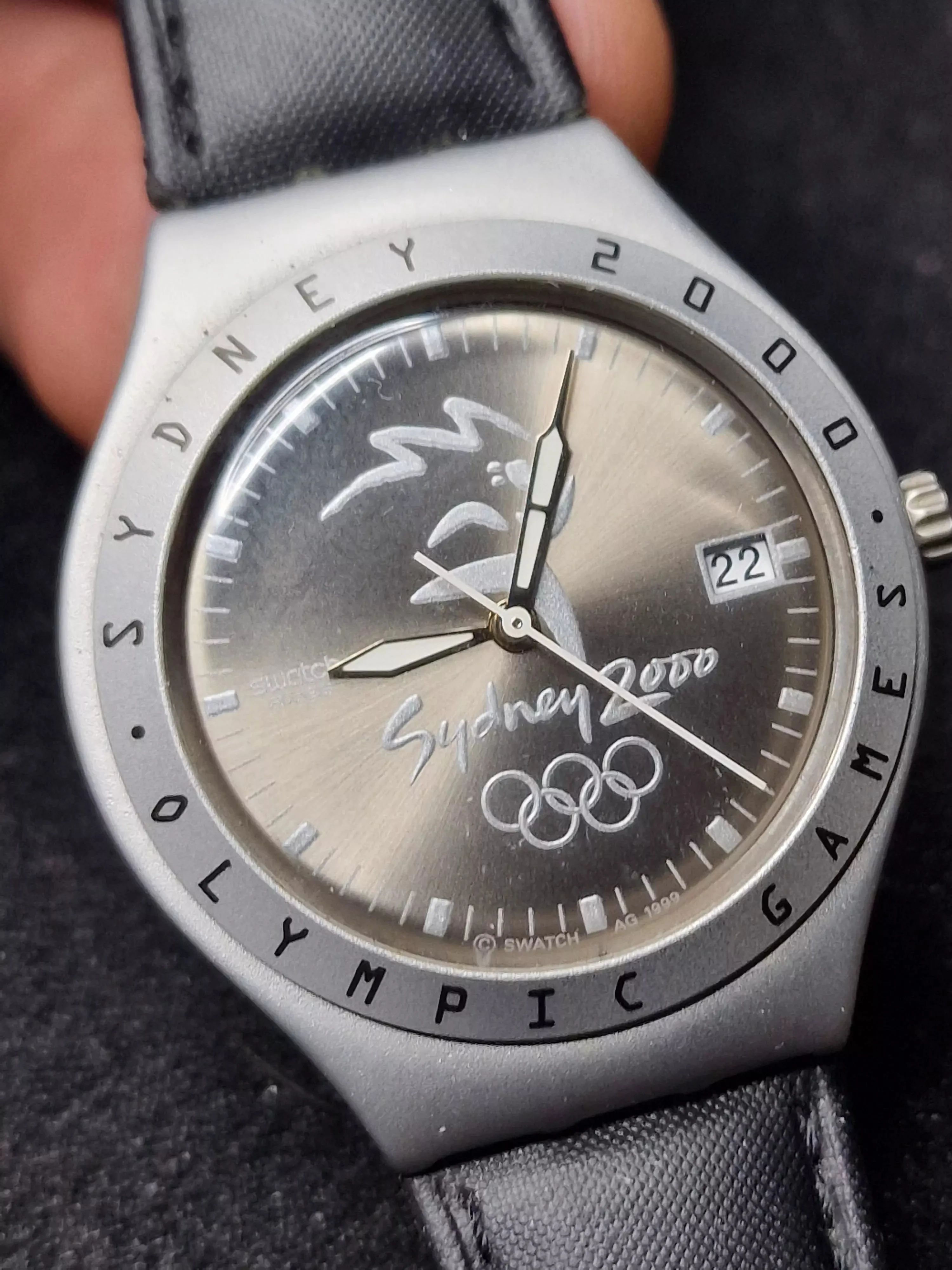Swatch Irony Aluminium "Uluru" YGS4008 – Sydney 2000 Olympic Games 3