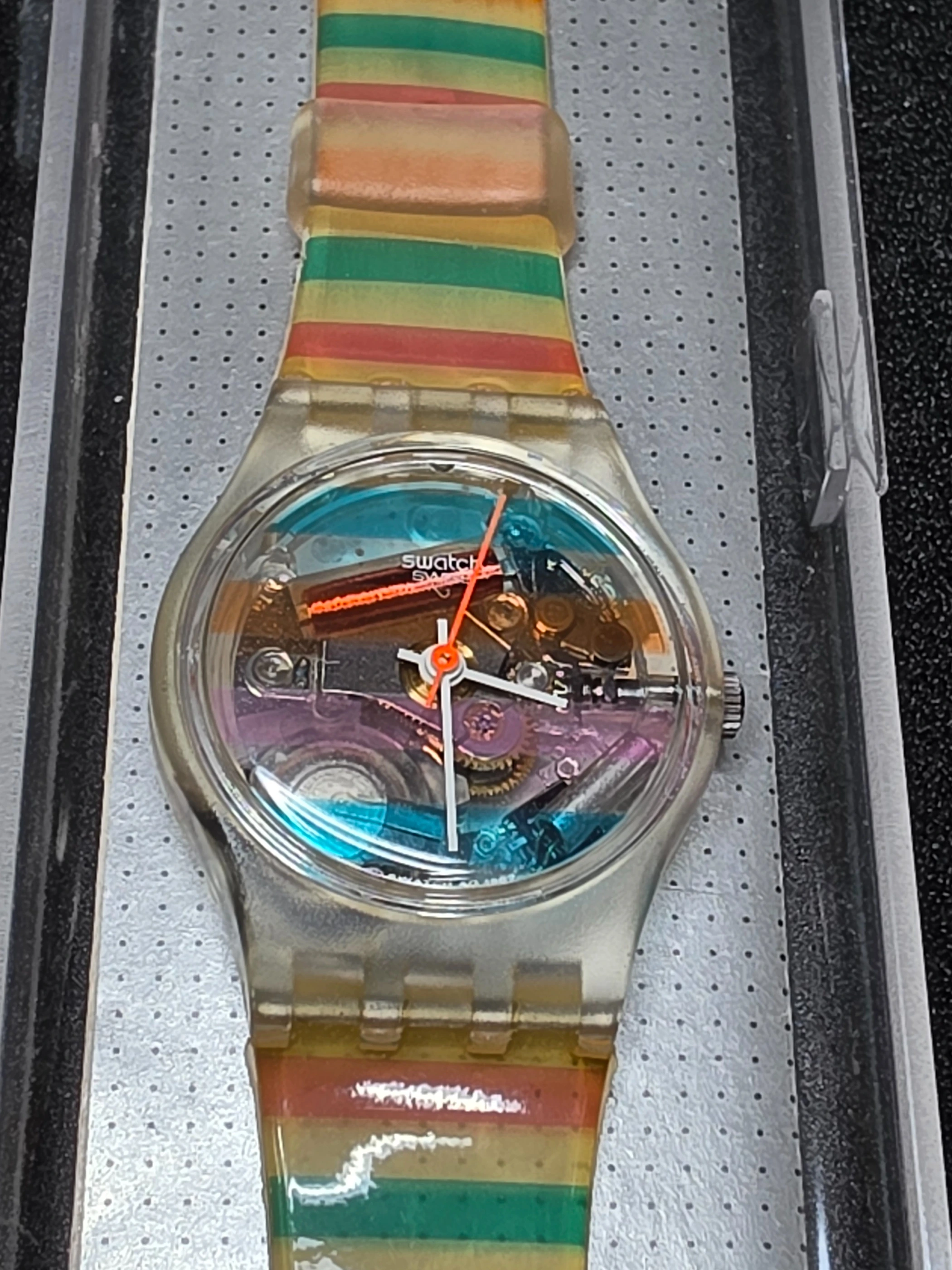 Swatch Lady Belvedere LK105 – 1987 – Very Good – Colorful Strap