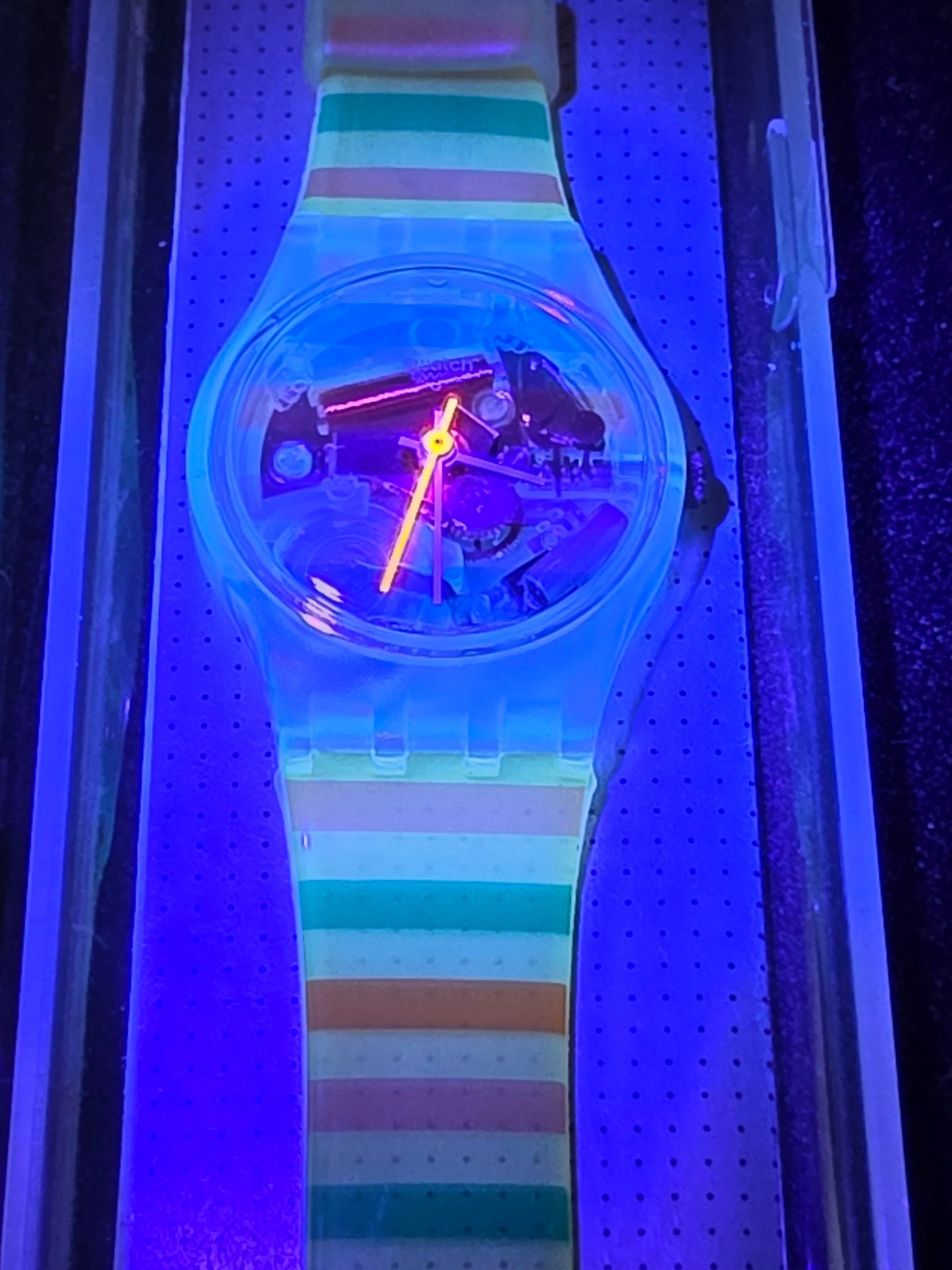 Swatch Lady Belvedere LK105 – 1987 – Very Good – Colorful Strap – view 3