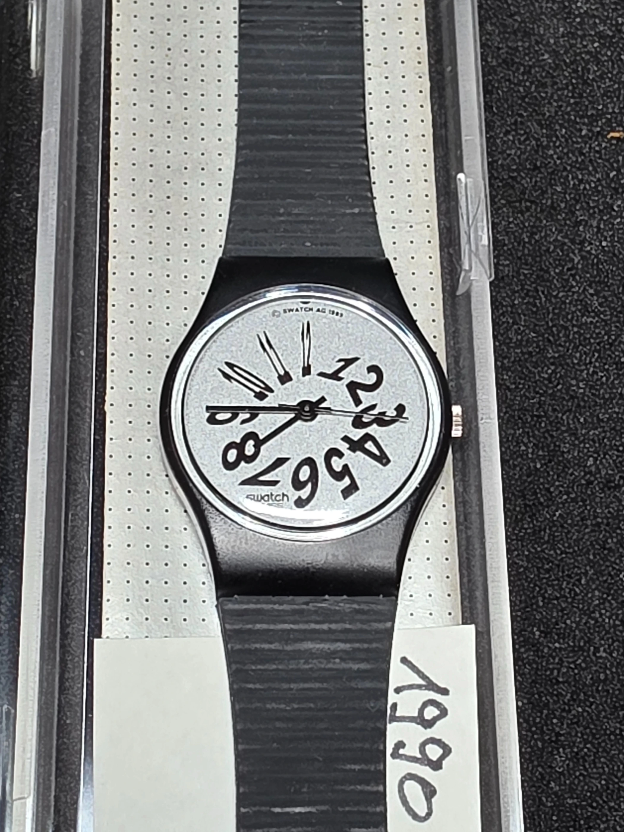 Swatch Lady Black Night LB127 – 1990 – NOS – Black Dial