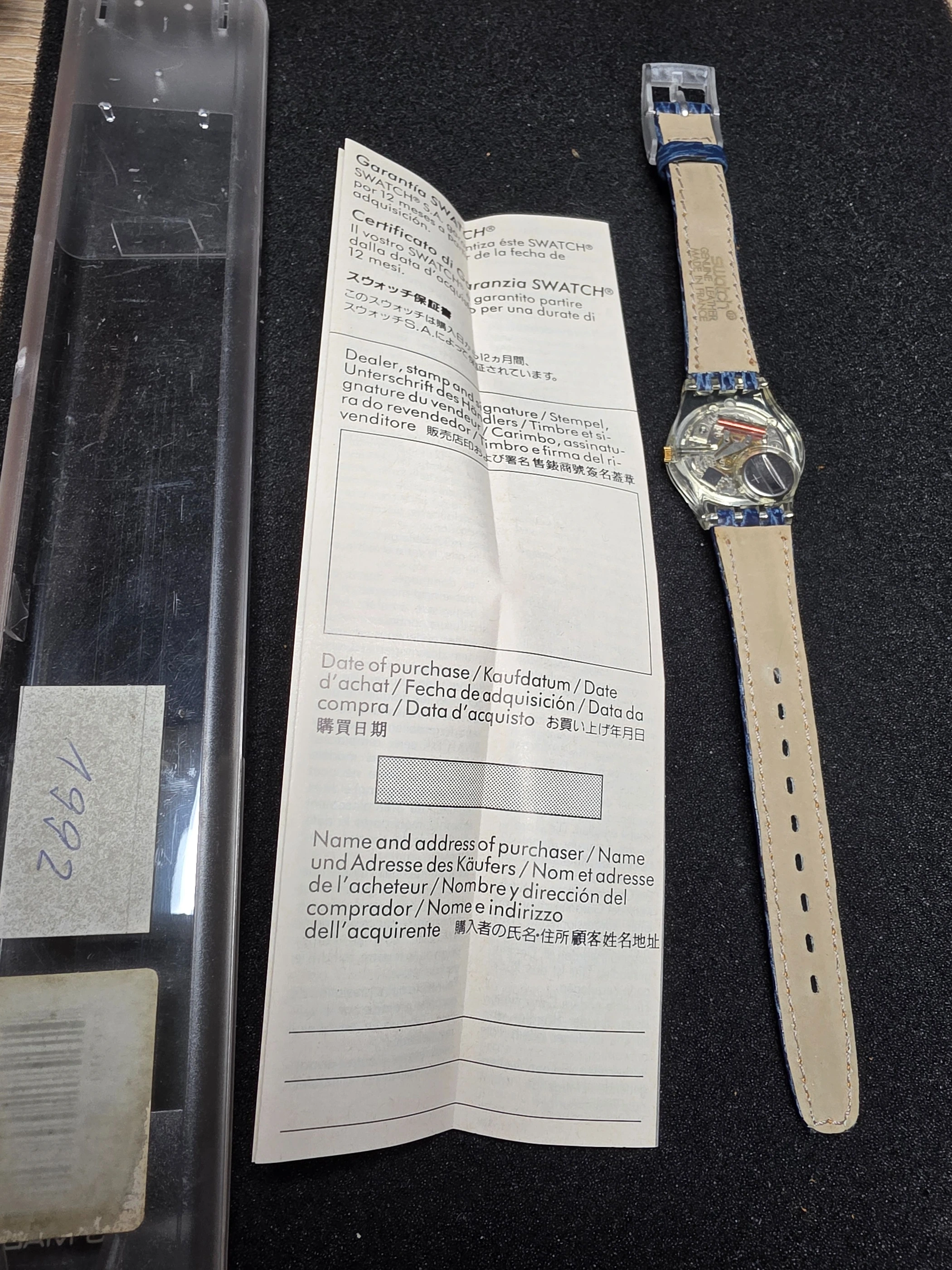 Swatch Lady Bleached LK139 – 1991 – NOS – Gold Dial – view 3