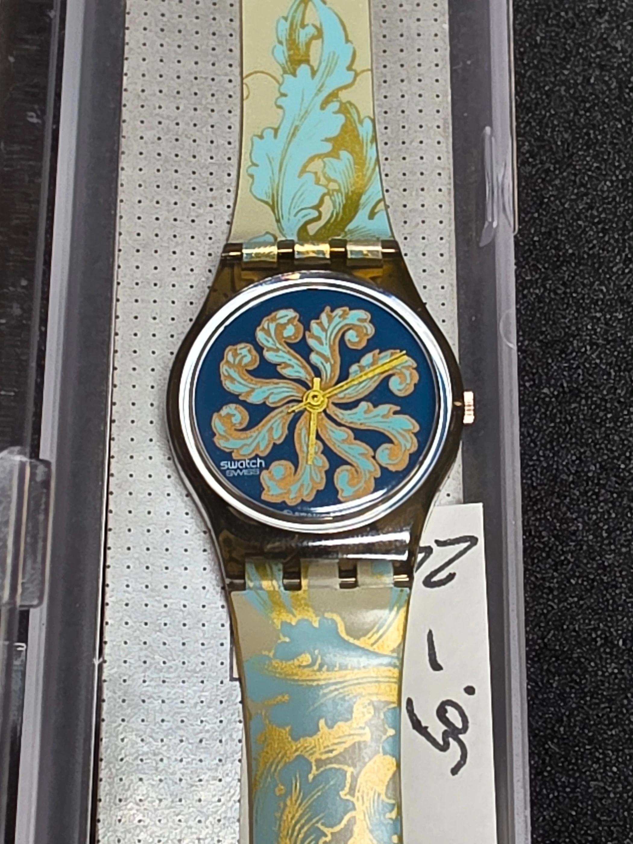 Swatch Lady Brode d'Or LA102 – 1990 – NOS – Ornate Design