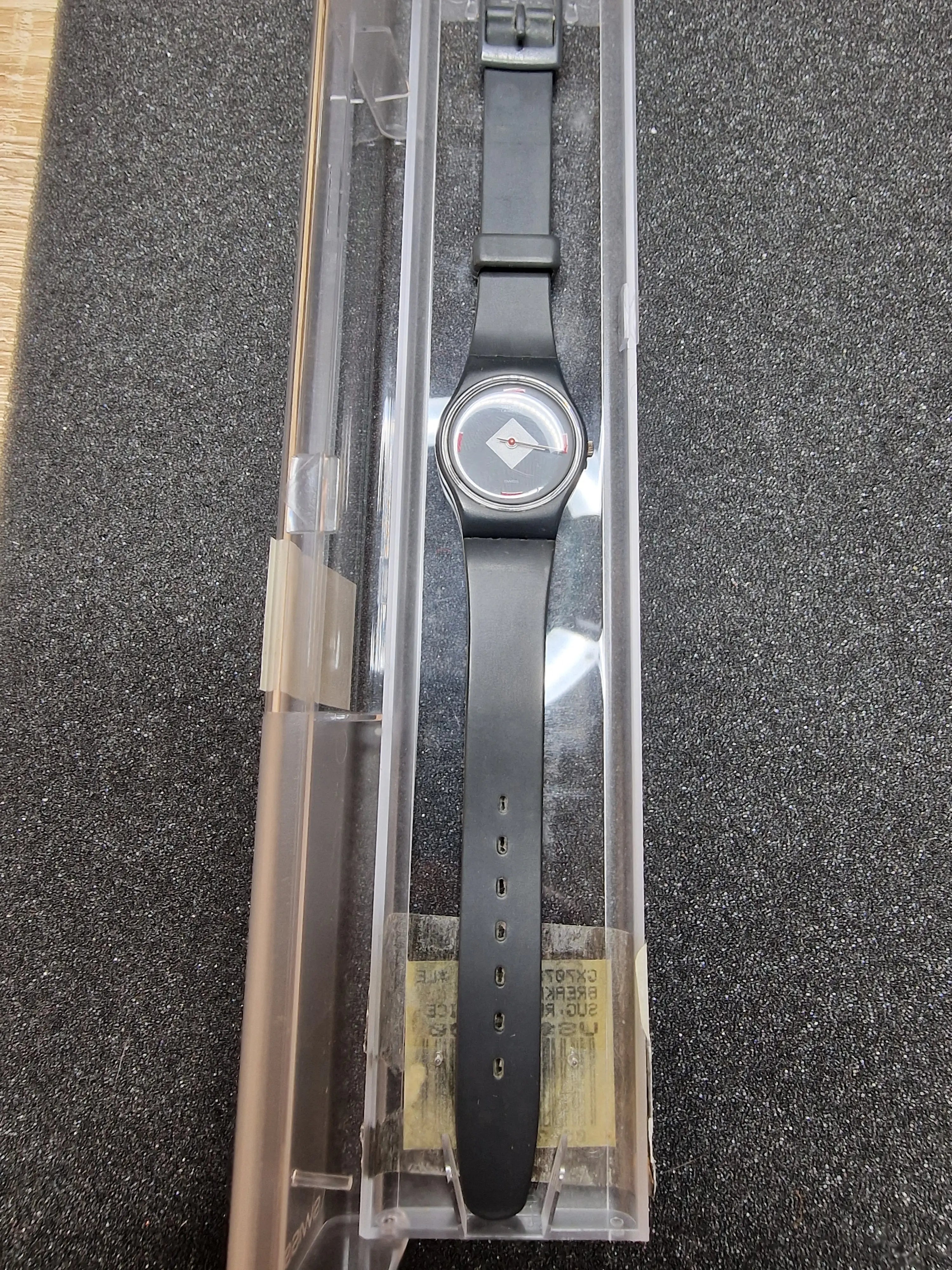 Swatch Lady LA101 “Mah-Jong” (1984) – Early Swatch Classic 2