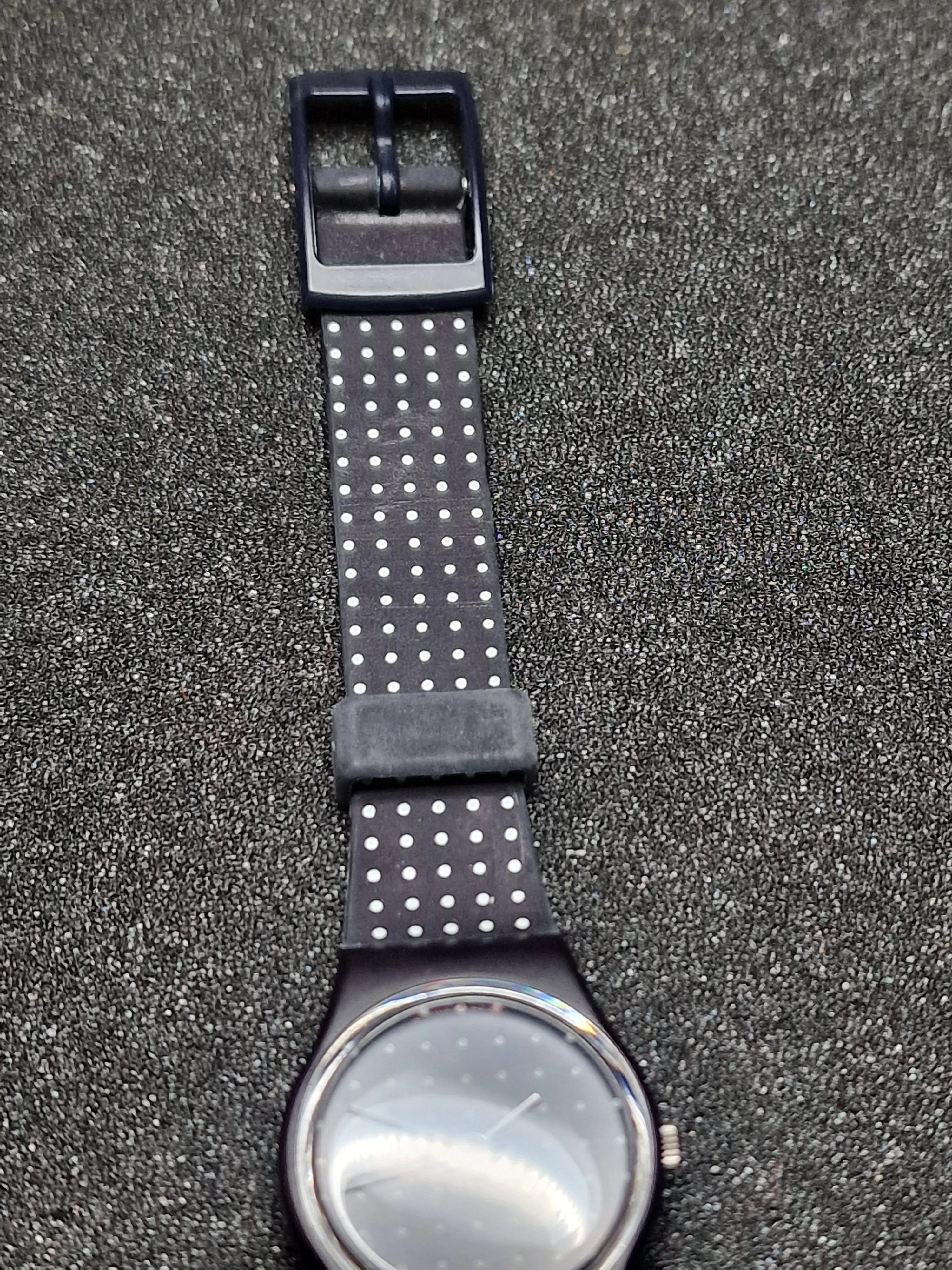 Swatch Lady LN104 “Biarritz” (1988) – Elegant Polka Dot Classic - 8