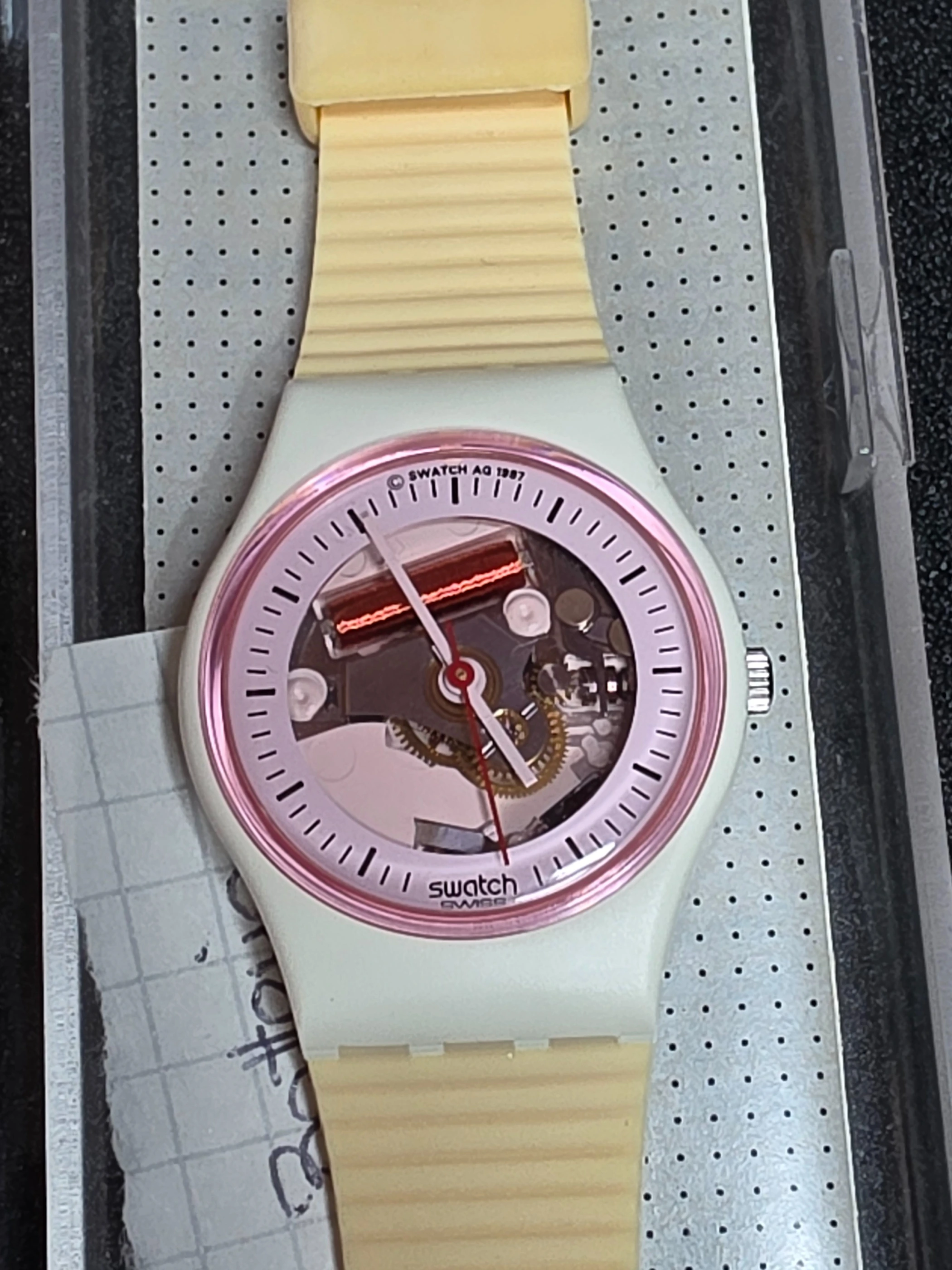 Swatch Lady LW119 – 1988 – NOS – White Dial