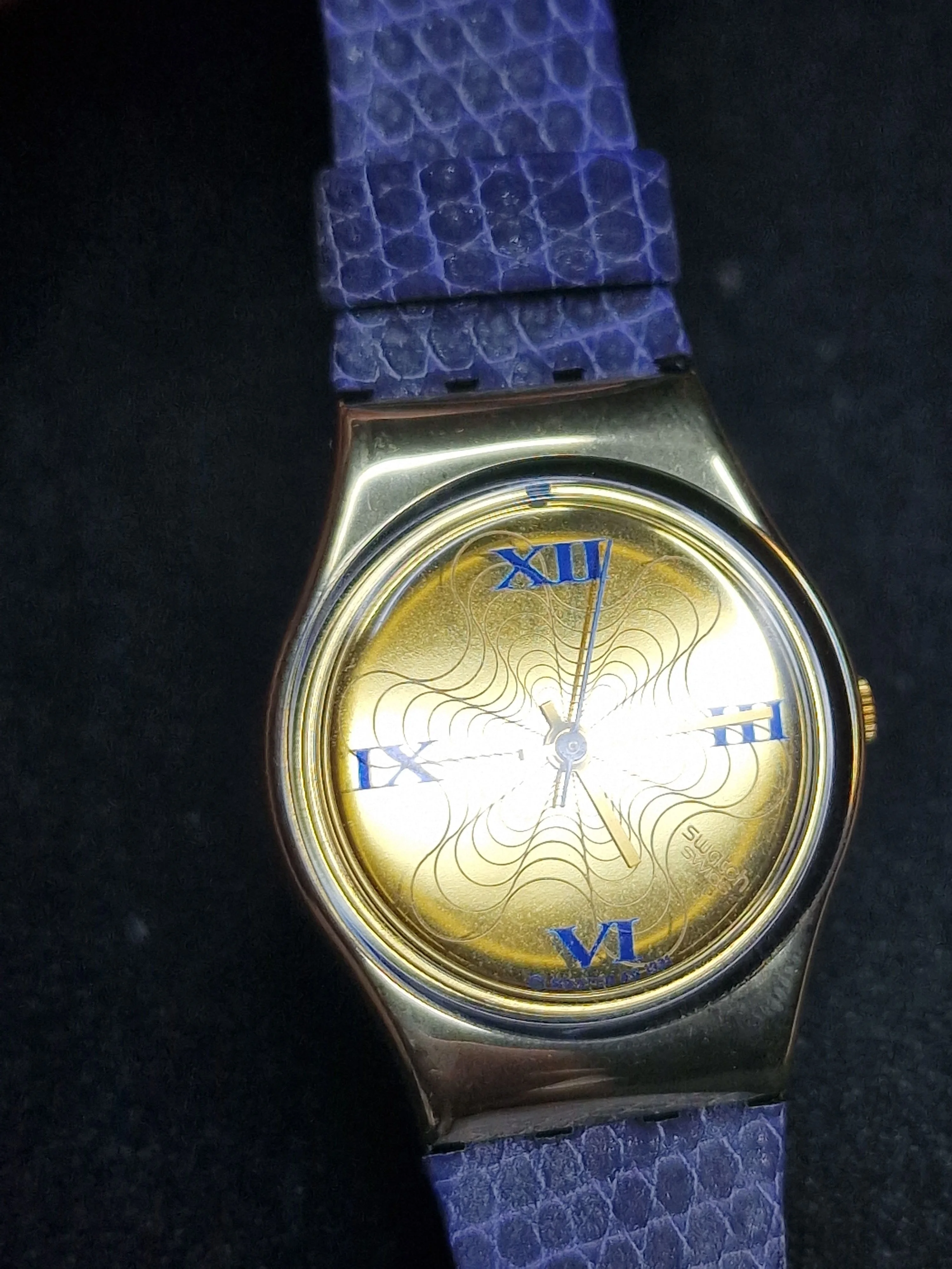 Swatch Lady LX108 "Boutique" (1991) – Elegant Vintage Lady Swatch 3