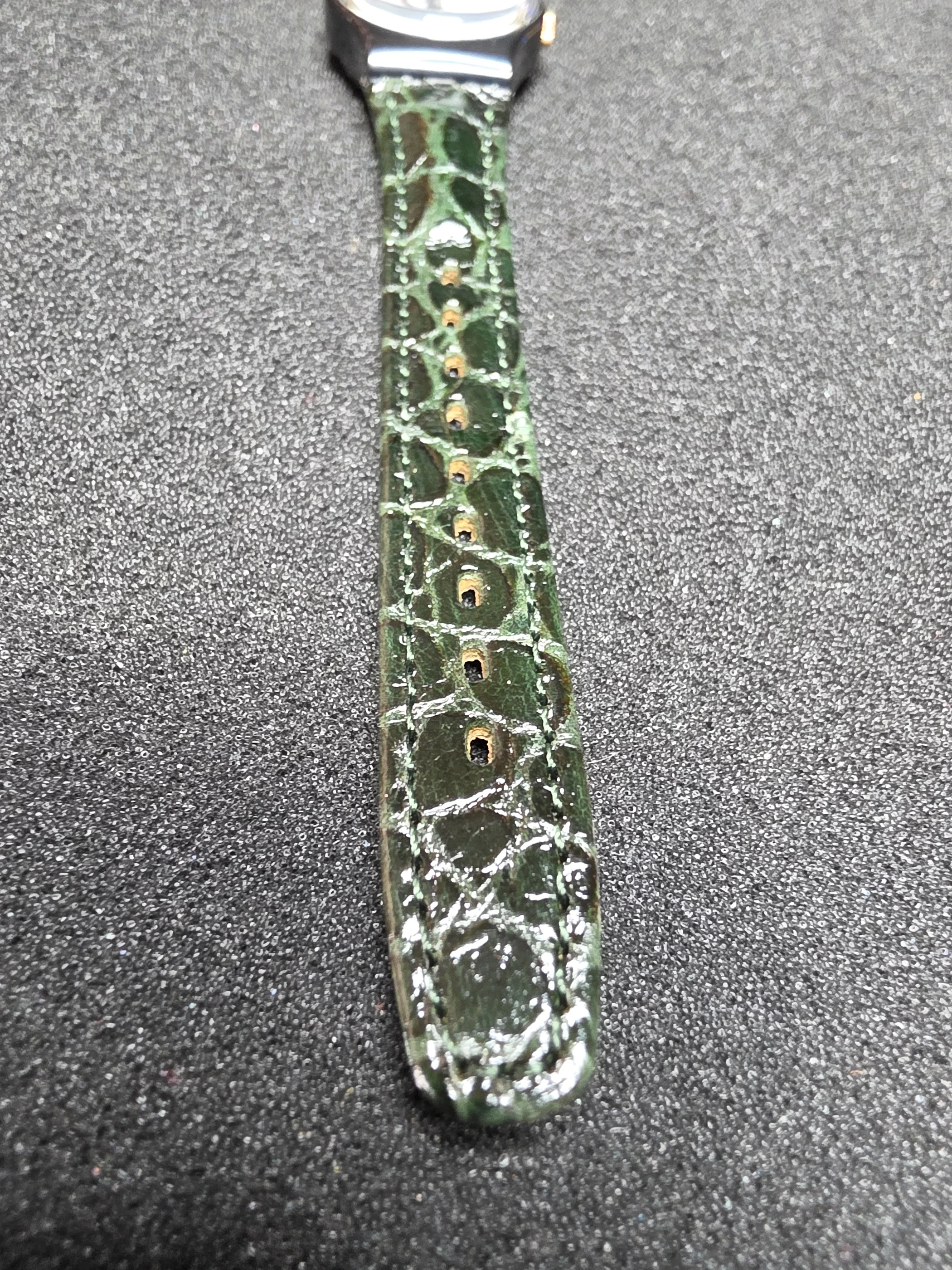 Swatch Lady Raissa LB13Q – 1992 – NOS – Unique Green Strap – view 8