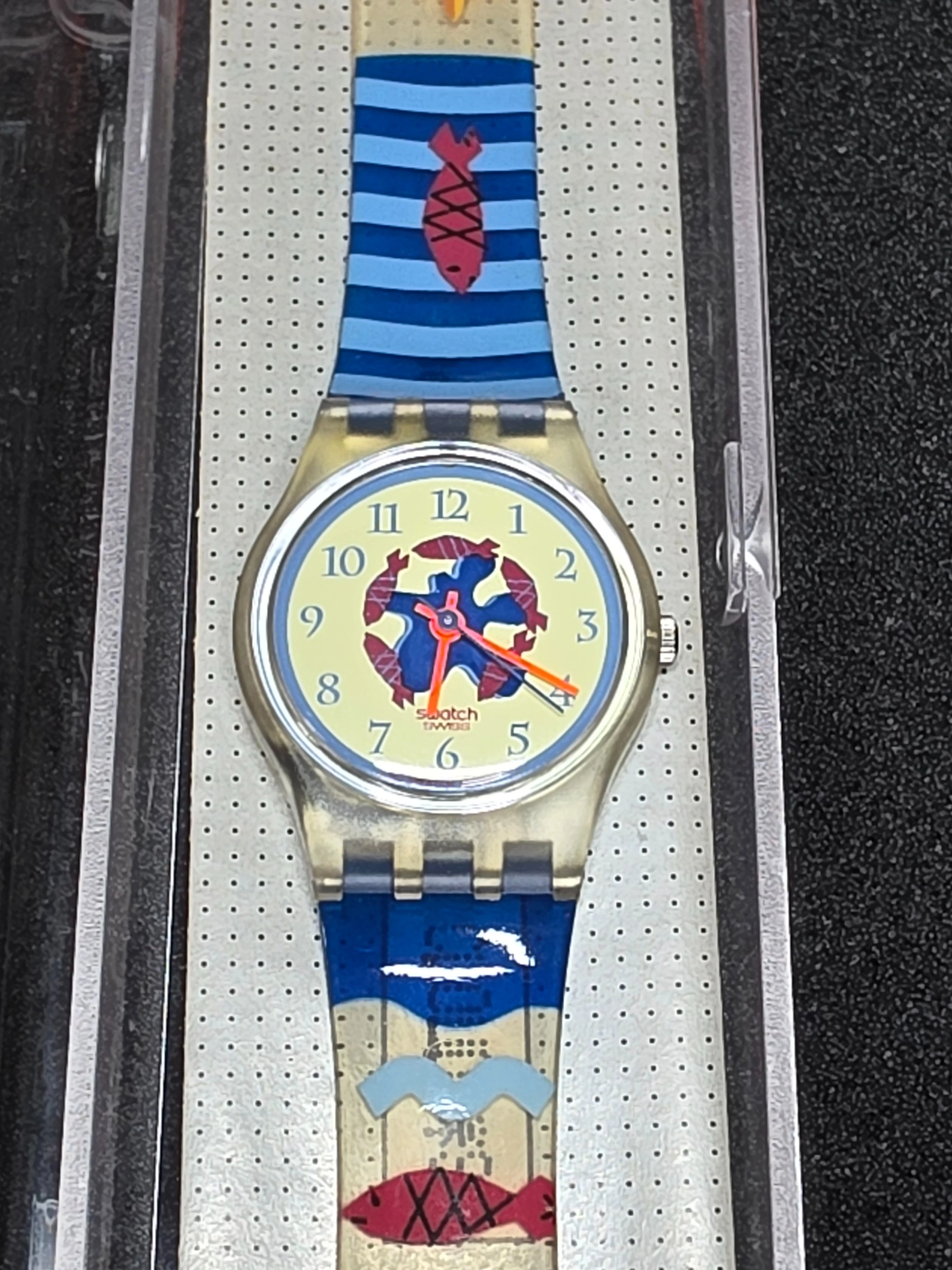 Swatch Lady Xloud LK134 – 1992 – NOS – Multicolor Dial
