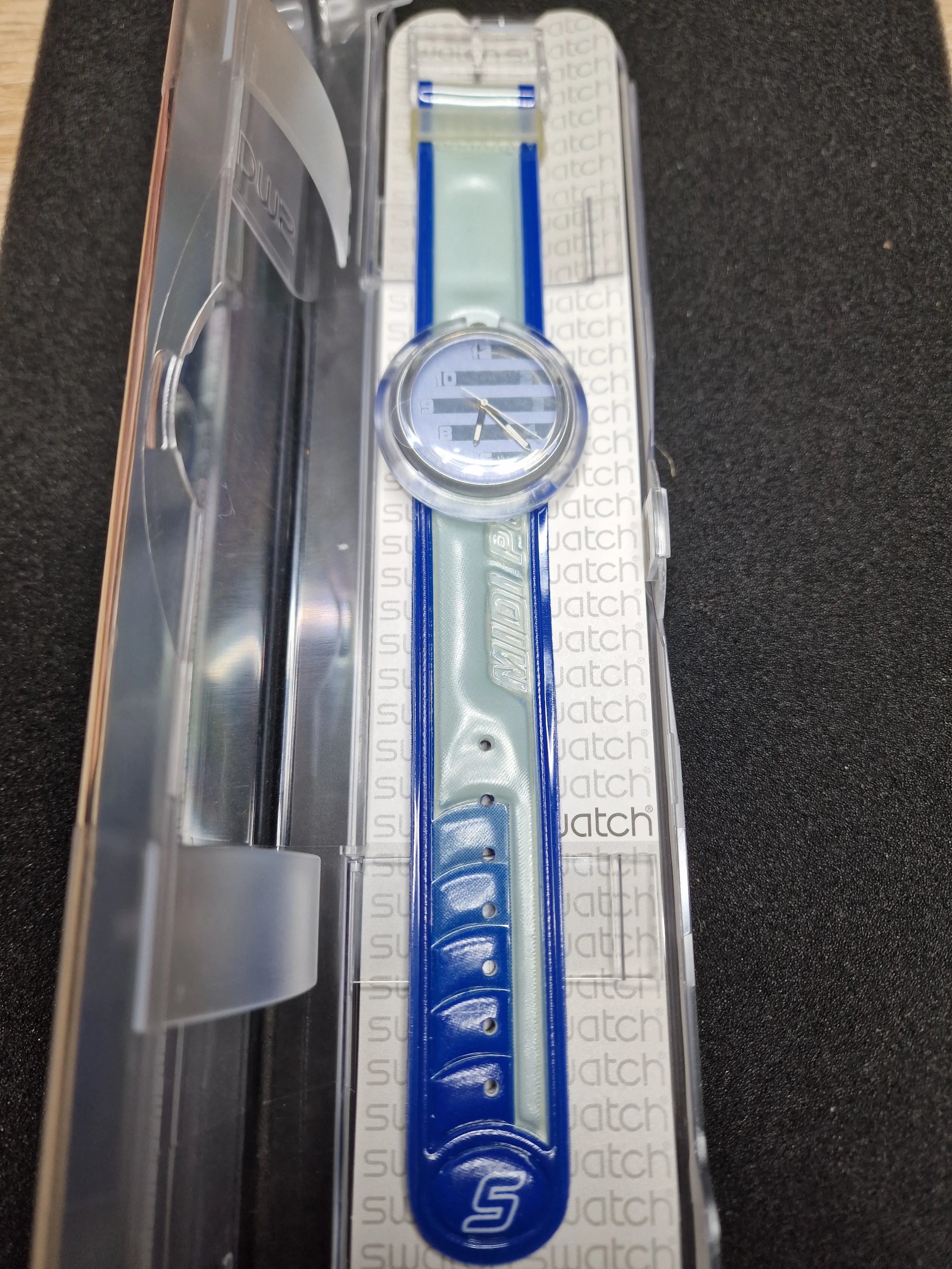 🕒 Swatch POP PMM104 "Ghiaccio" (1999) – Vintage Collectible