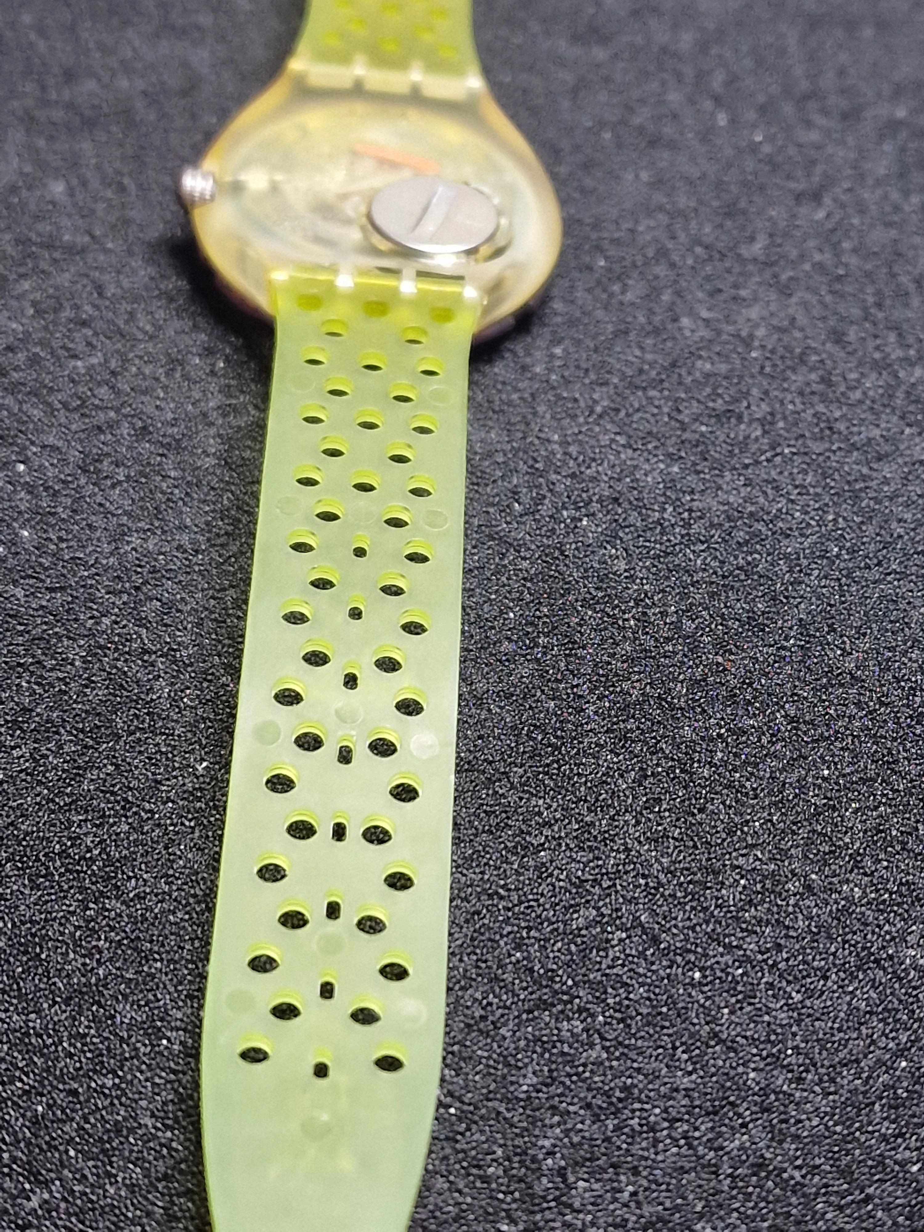 🔸 Swatch Scuba SDK103 Hypocampus (1990) – Iconic Scuba 200 Dive Watch 11