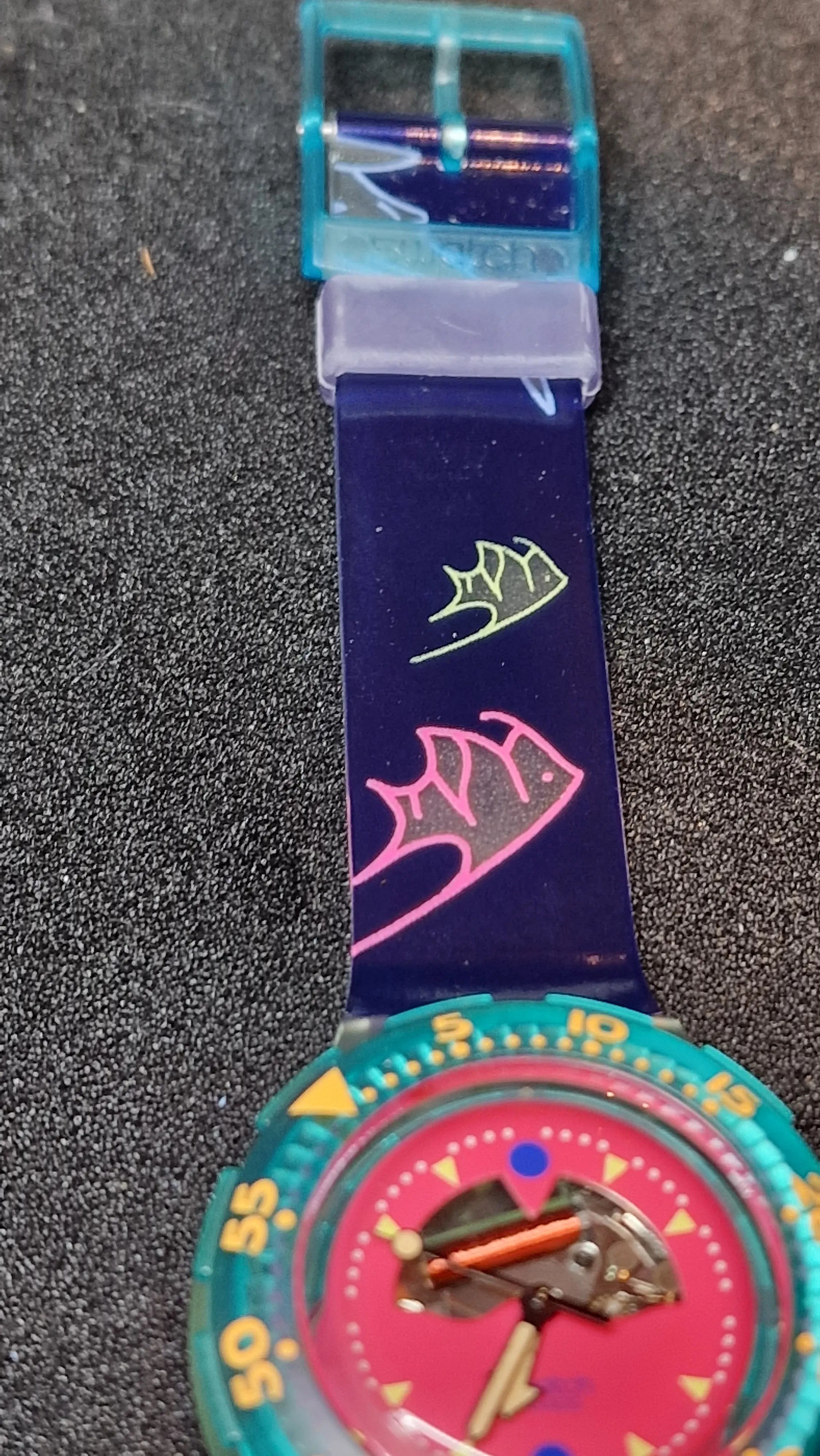 Swatch Scuba 200 – SDN101 Happy Fish (1991) 9