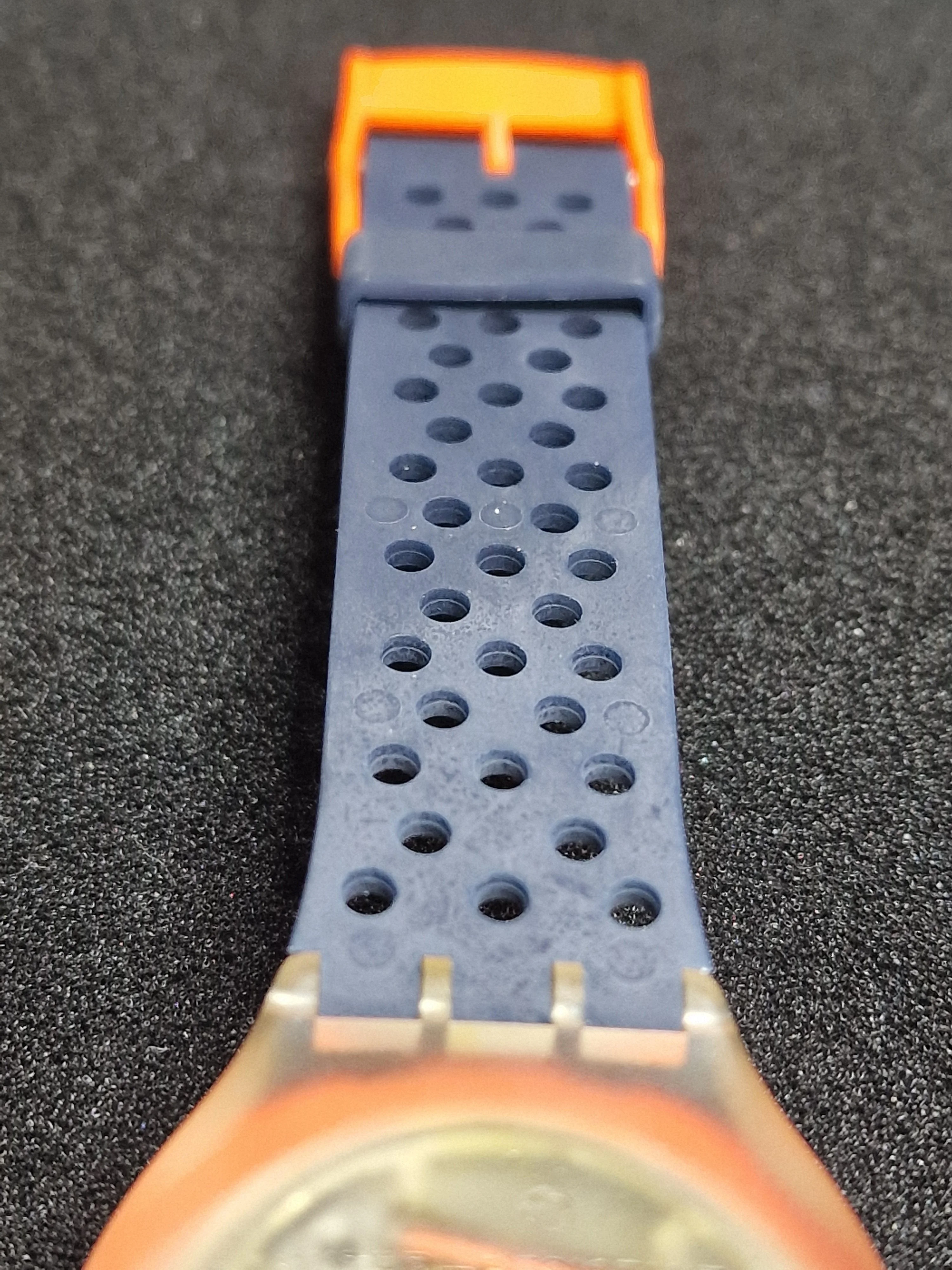 Swatch SDK100 "Deep Blue" – SCUBA 200 – 1994 – NOS + Full Set 11