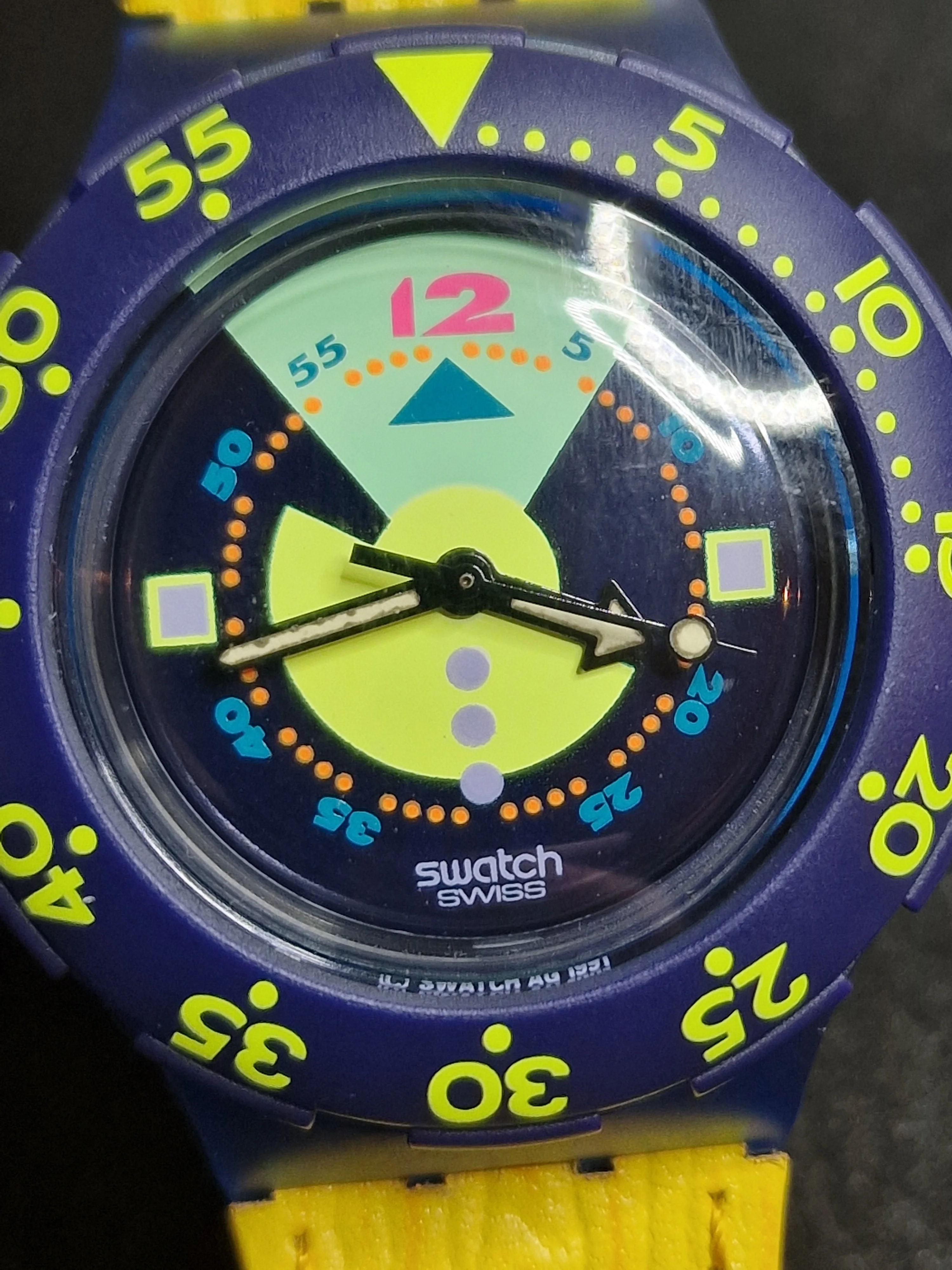 Swatch Scuba 200 SDN102 “Divine” – Rare 90s Diver Watch 6