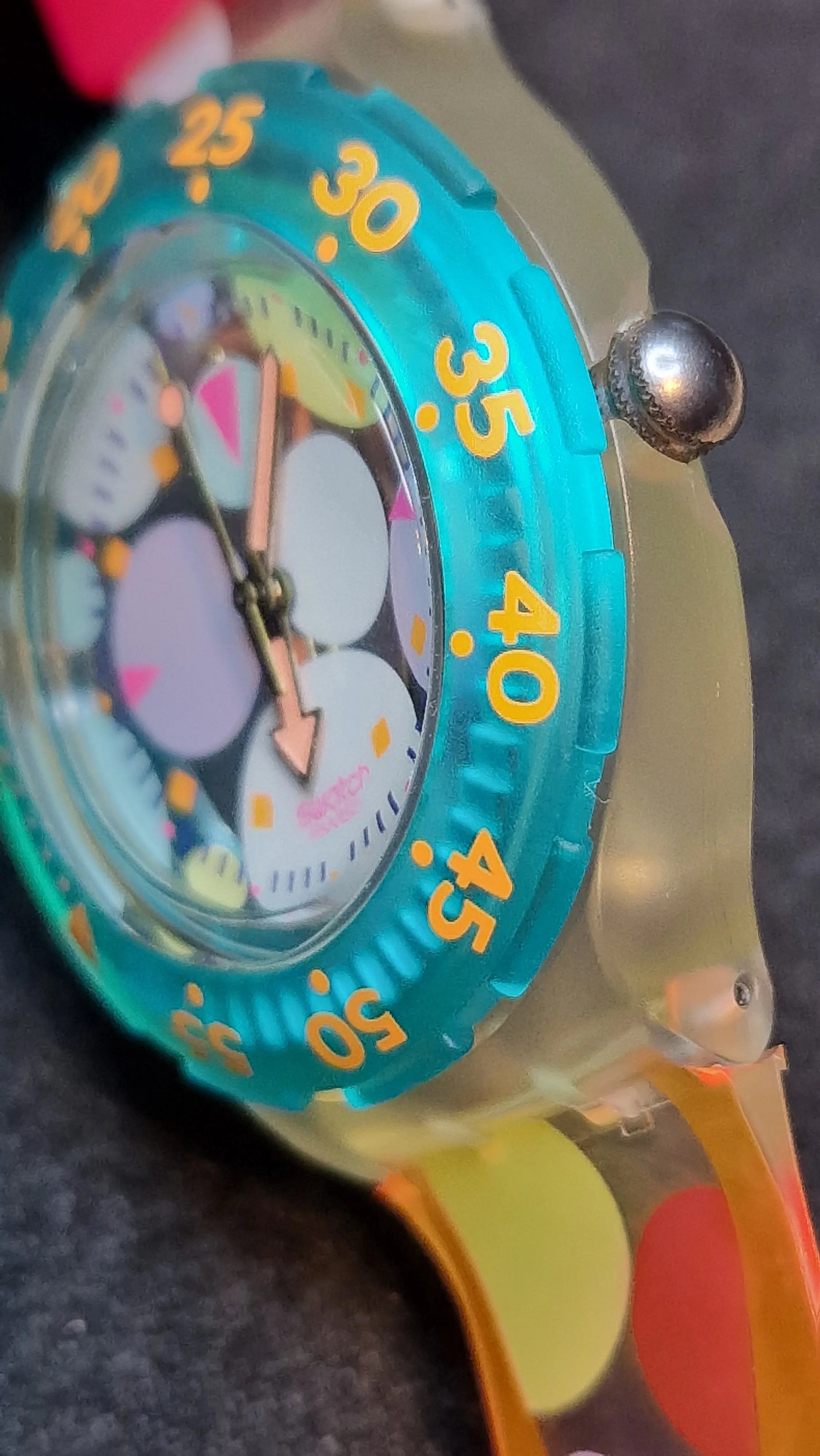 Swatch Scuba 200 “Sea Grapes” SDK105 (1992) 5