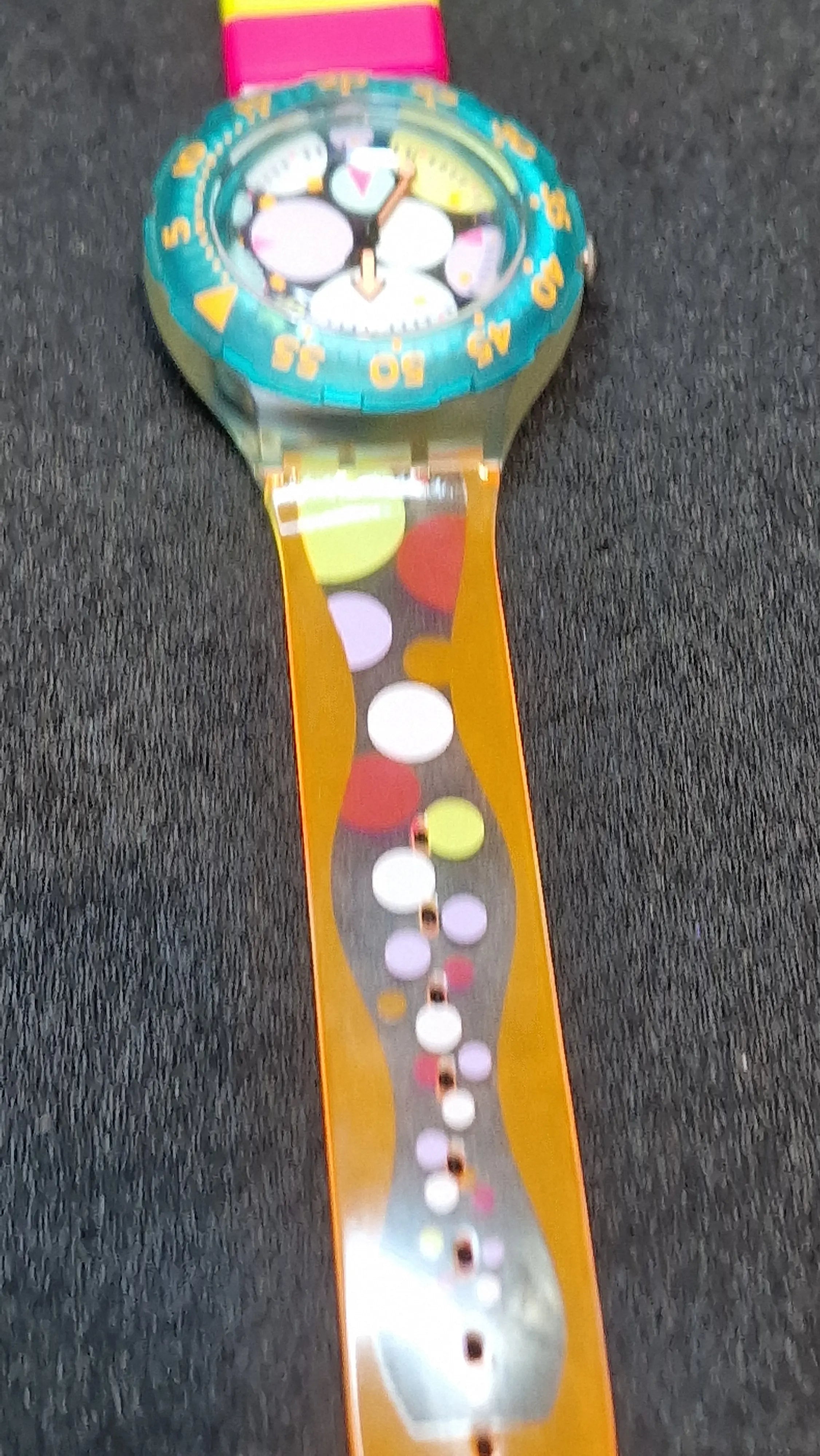 Swatch Scuba 200 “Sea Grapes” SDK105 (1992) 7