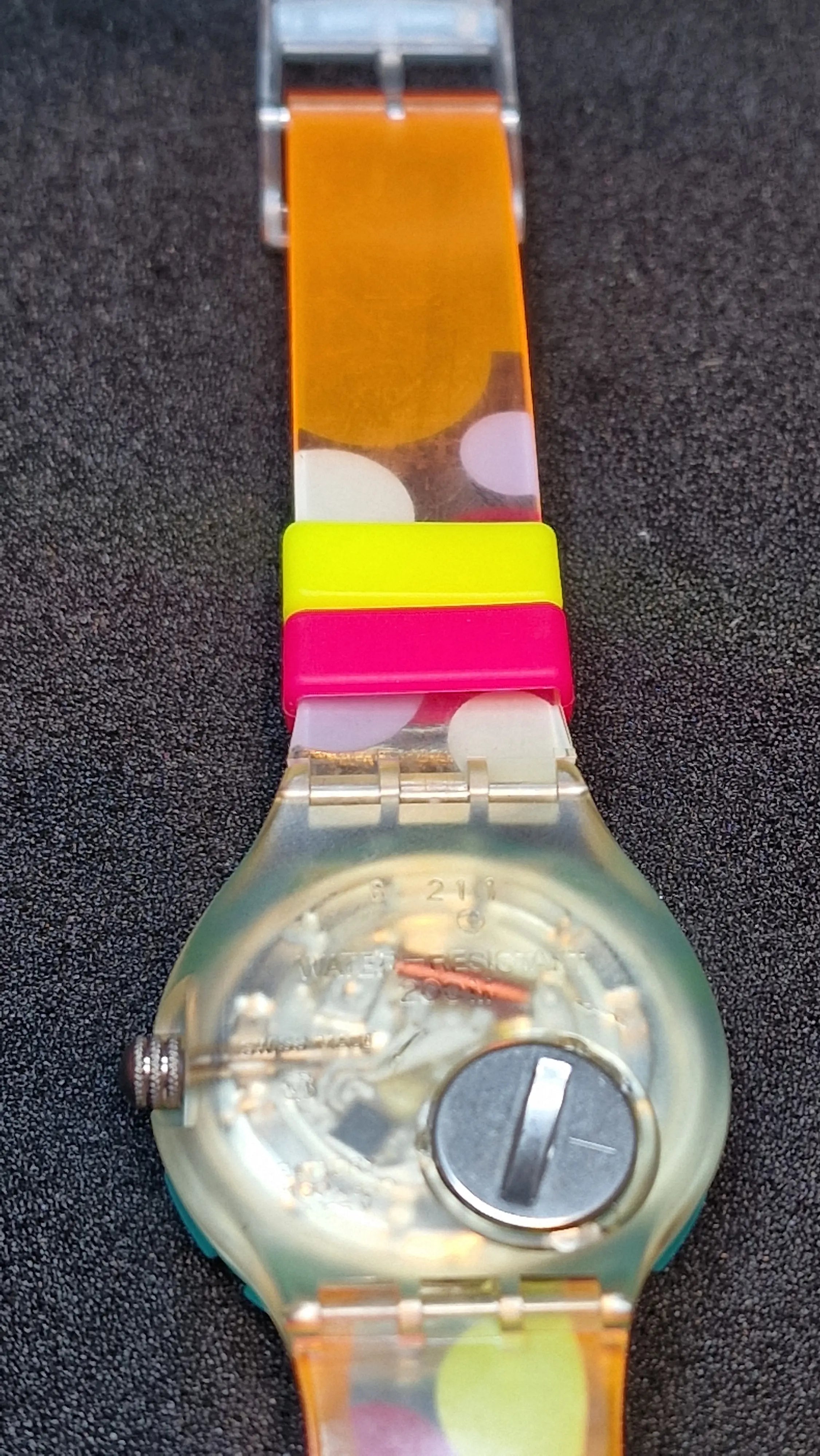 Swatch Scuba 200 “Sea Grapes” SDK105 (1992) 10