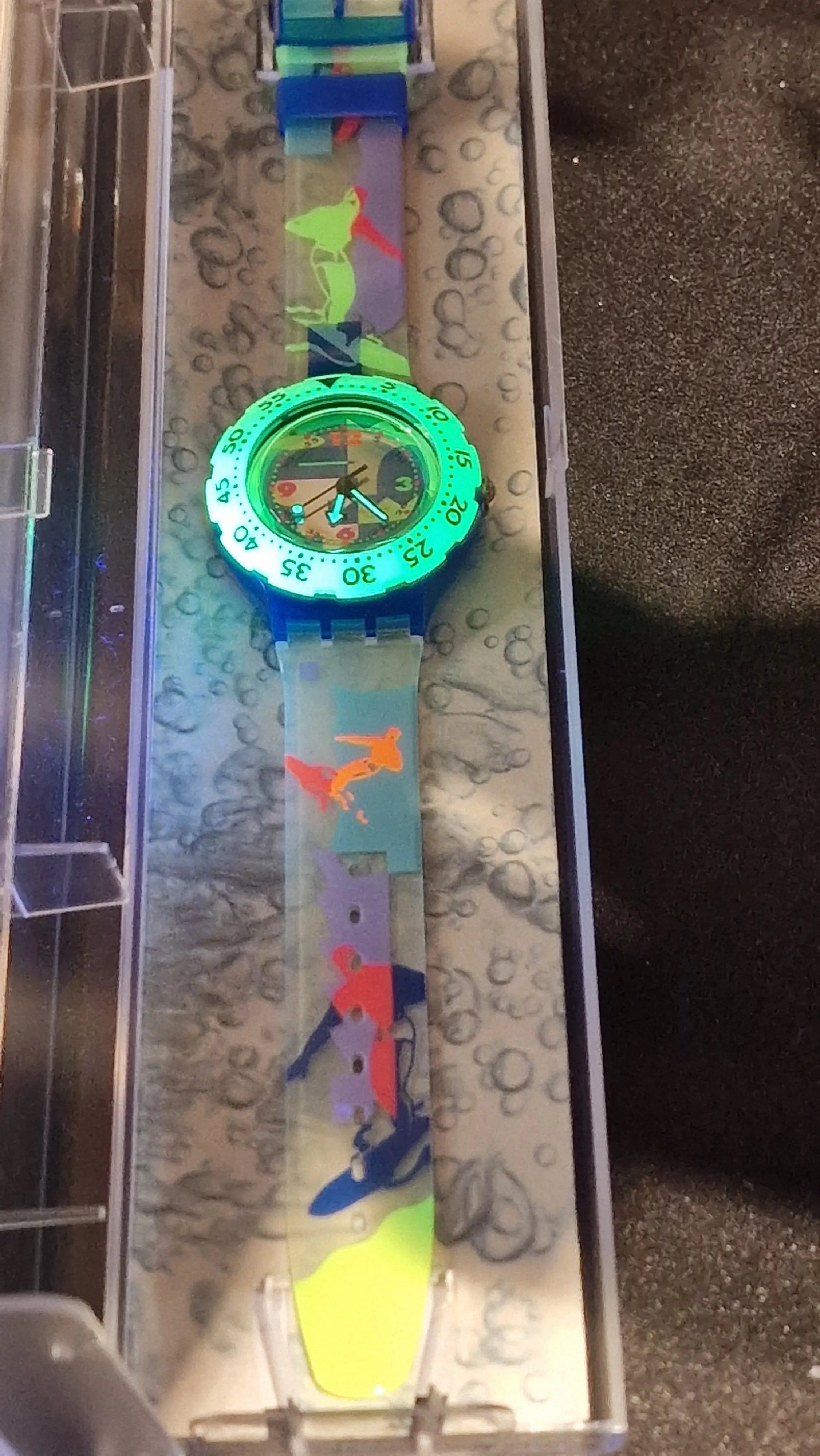 Swatch Scuba “Over the Wave” – SDN105 (1993) – Full Set 2