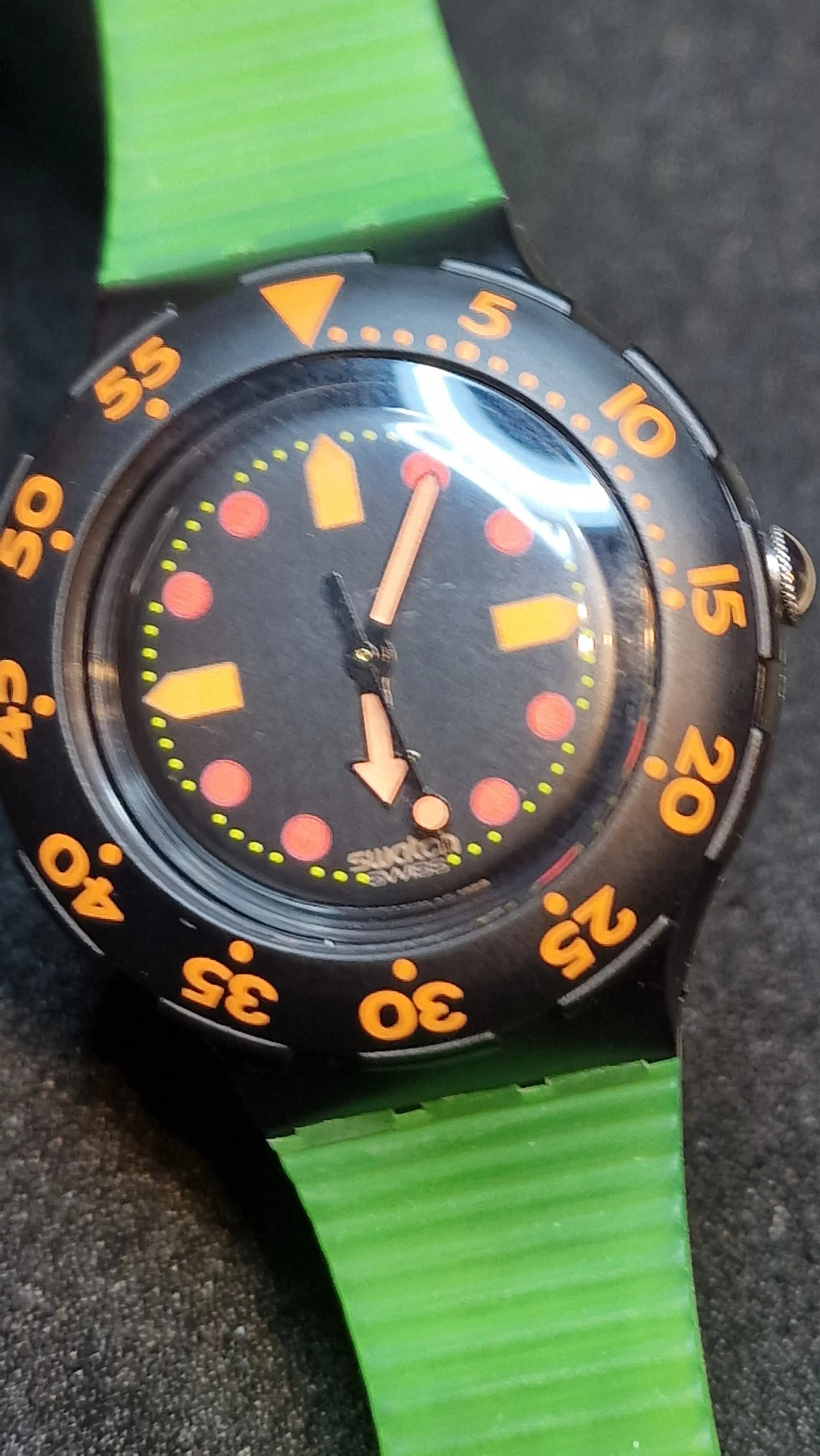 Swatch Scuba SDB100 “Barrier Reef” – 1990 Vintage Diver (200m WR) 3