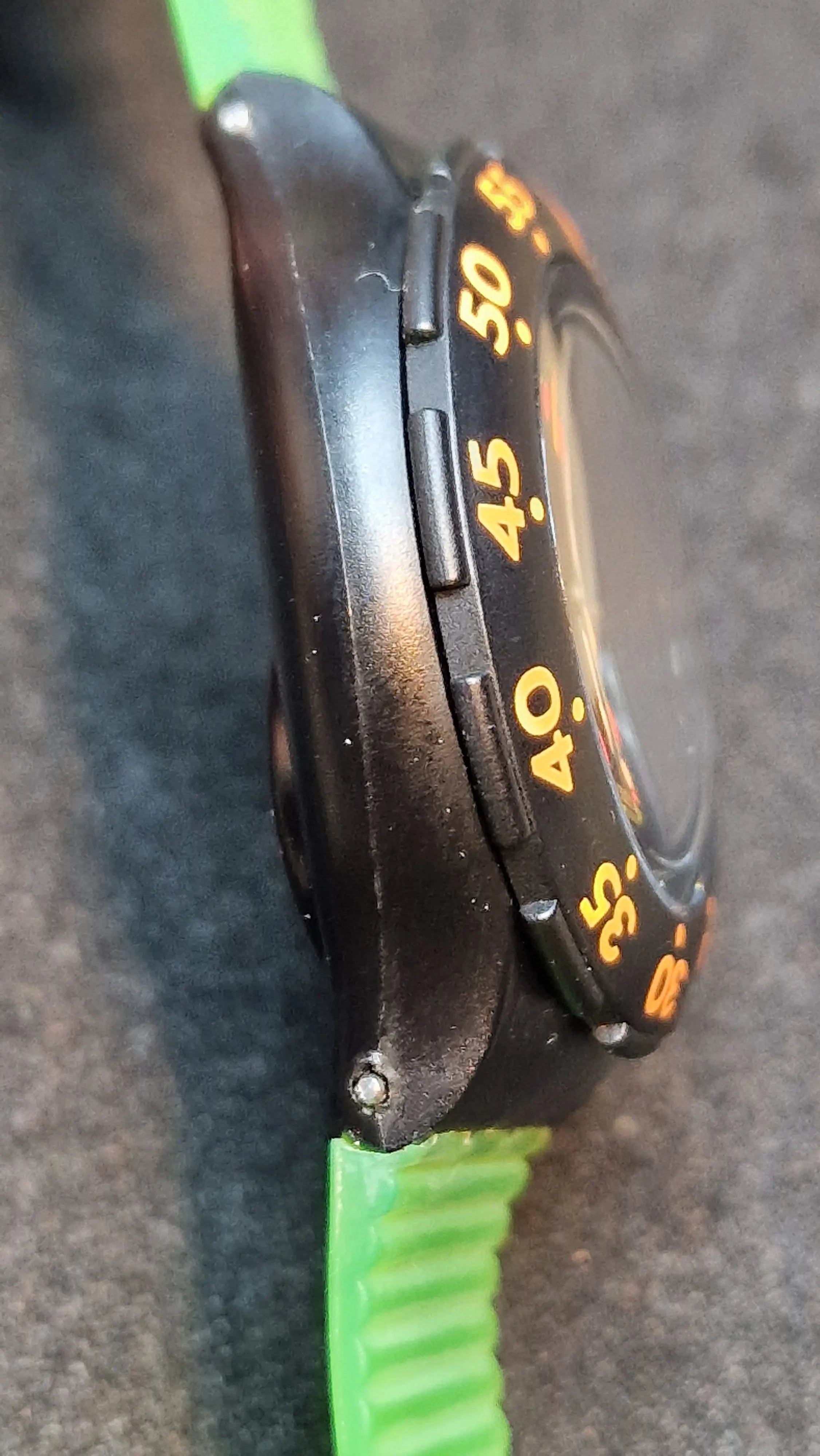 Swatch Scuba SDB100 “Barrier Reef” – 1990 Vintage Diver (200m WR) 4
