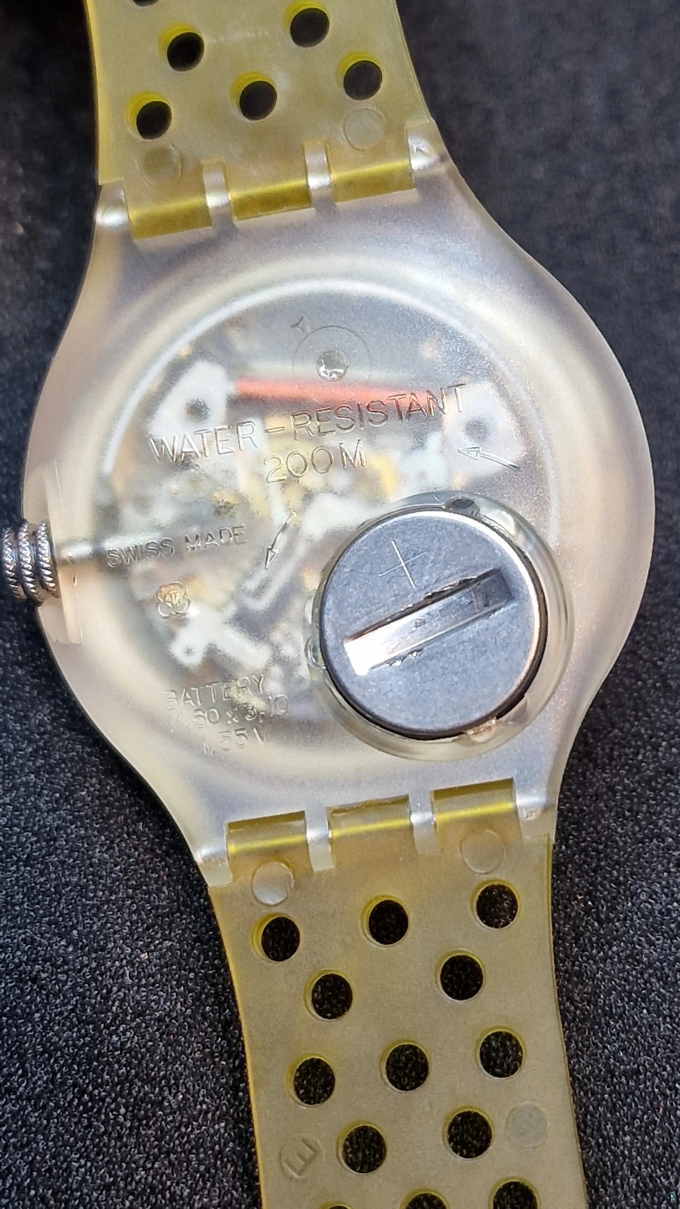 🔸 Swatch Scuba SDK103 Hypocampus (1990) – Iconic Scuba 200 Dive Watch 7