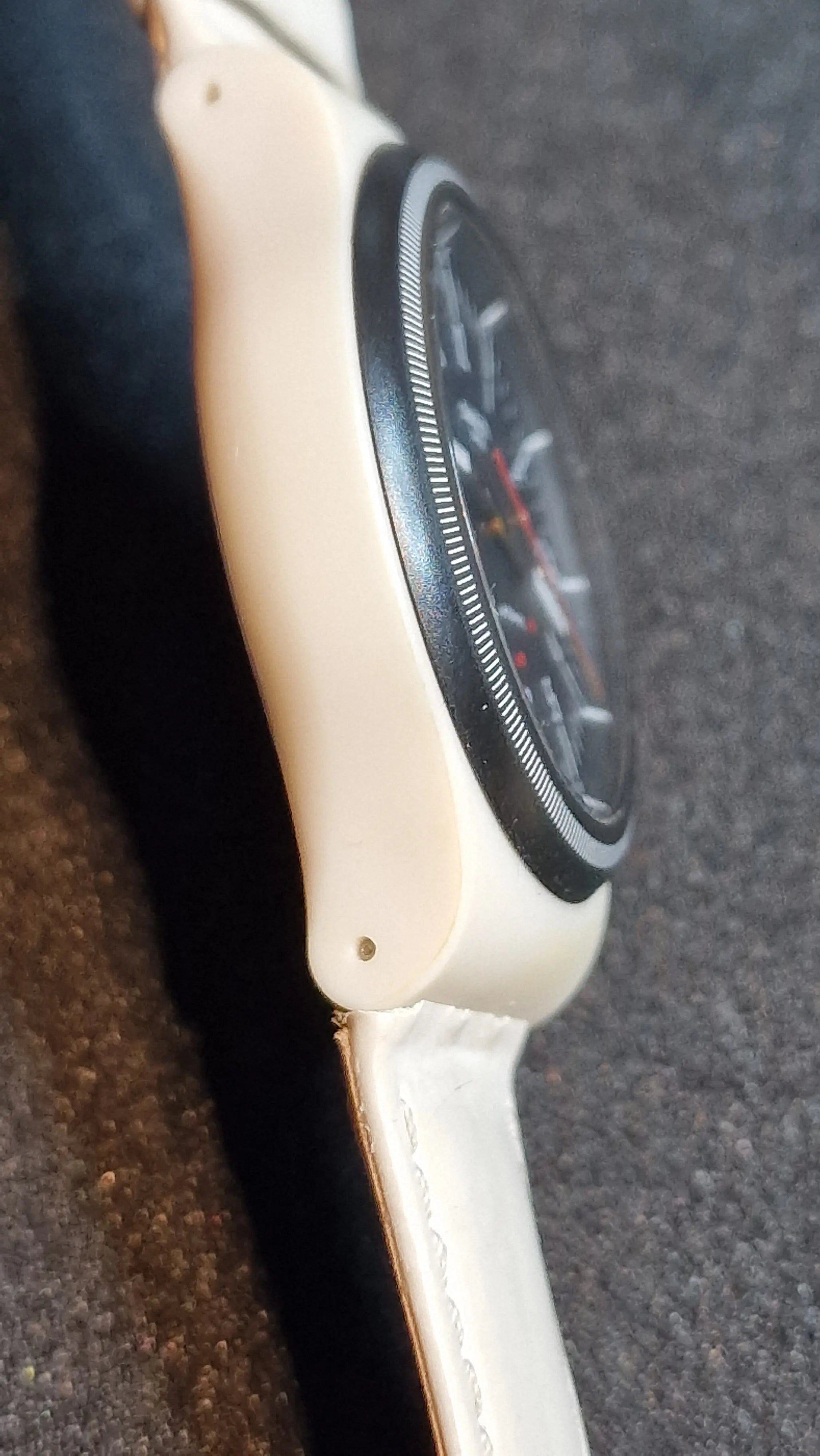 Swatch Sistem51 Automatic SUTM400 “Cream” (AG2013) – Date – See-Through Back 42mm - 2