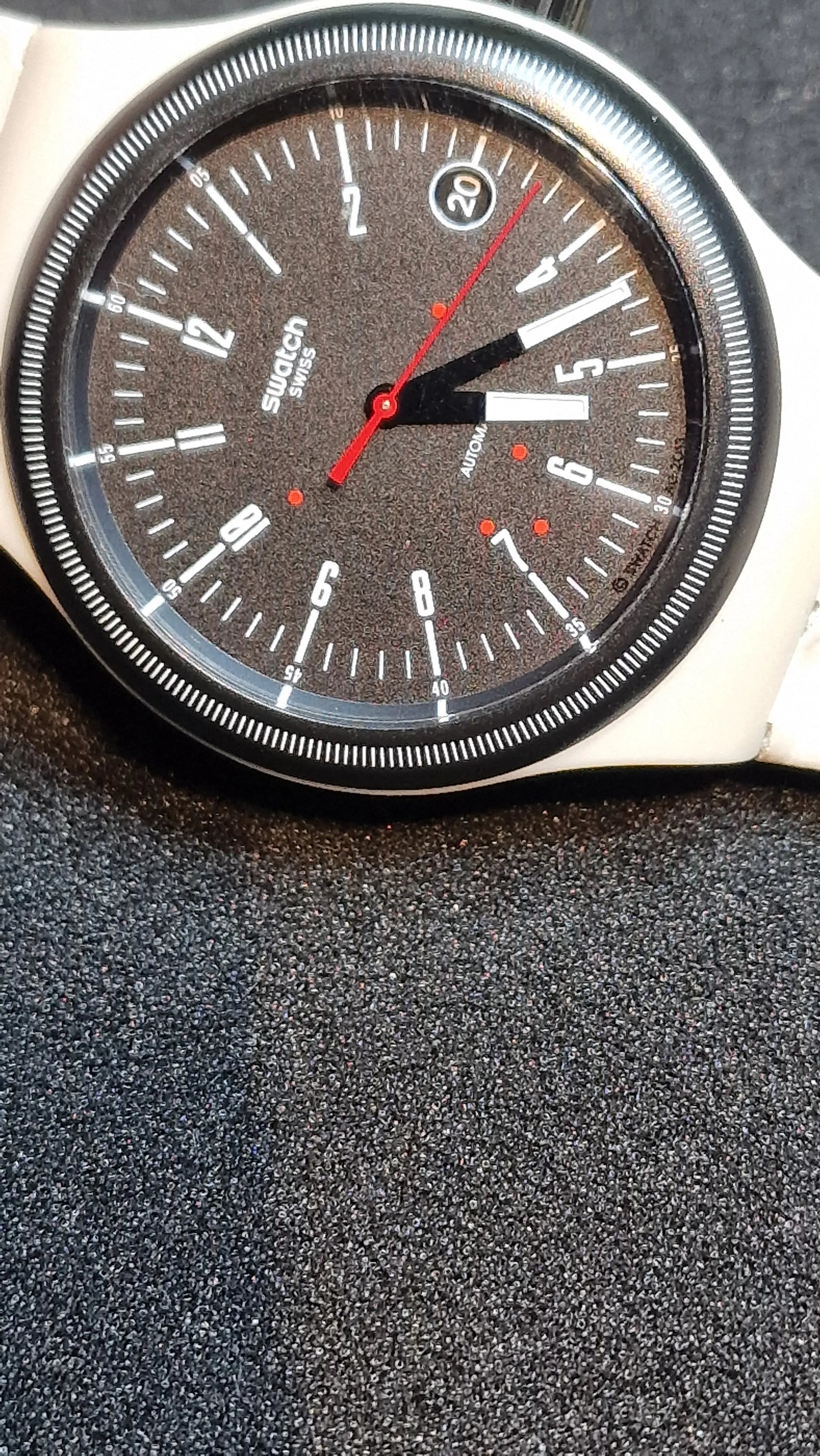 Swatch Sistem51 Automatic SUTM400 “Cream” (AG2013) – Date – See-Through Back 42mm - 12