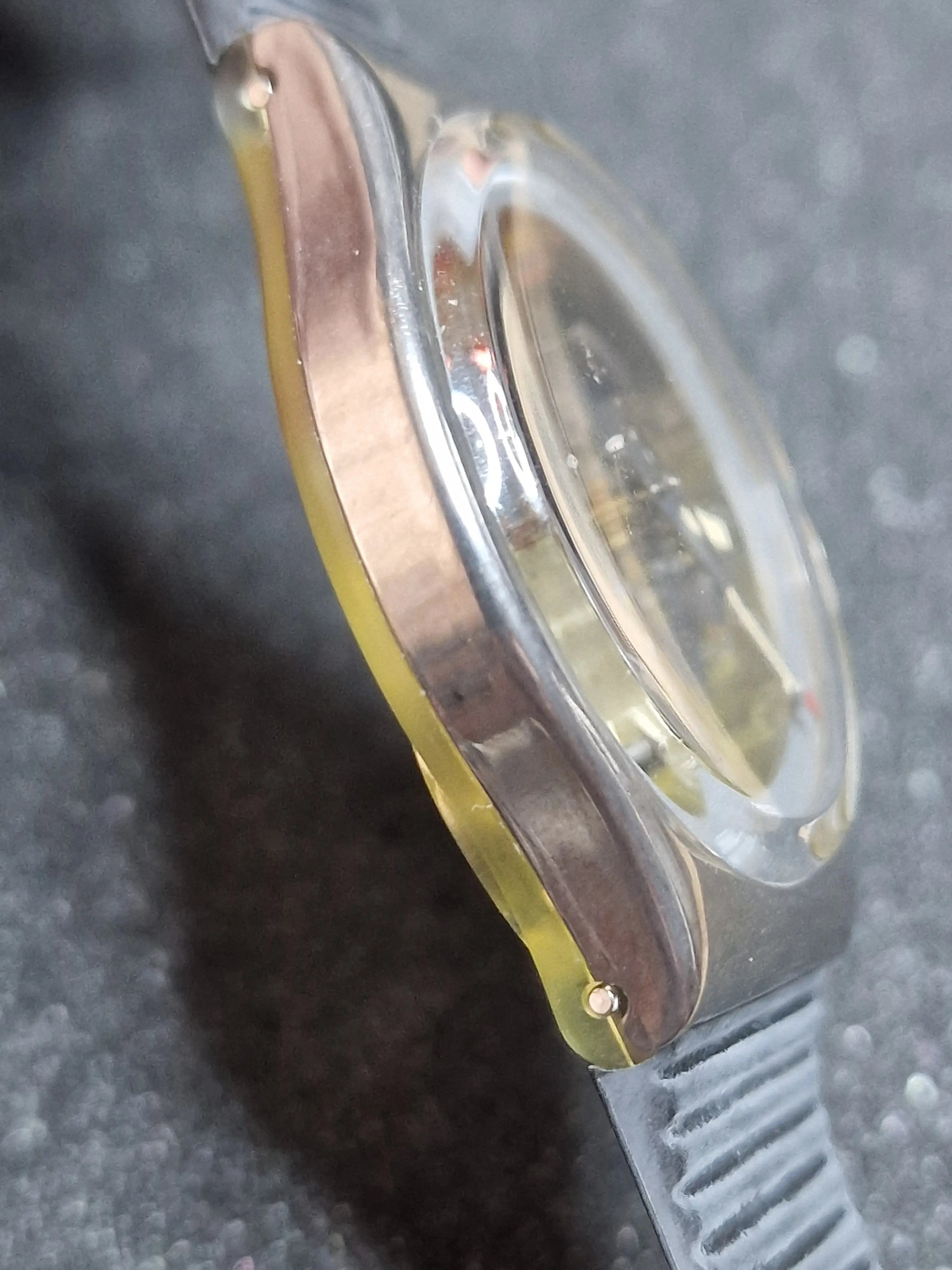 Swatch GX101 “Heartbreak” (1988) – Transparent Skeleton Classic 4