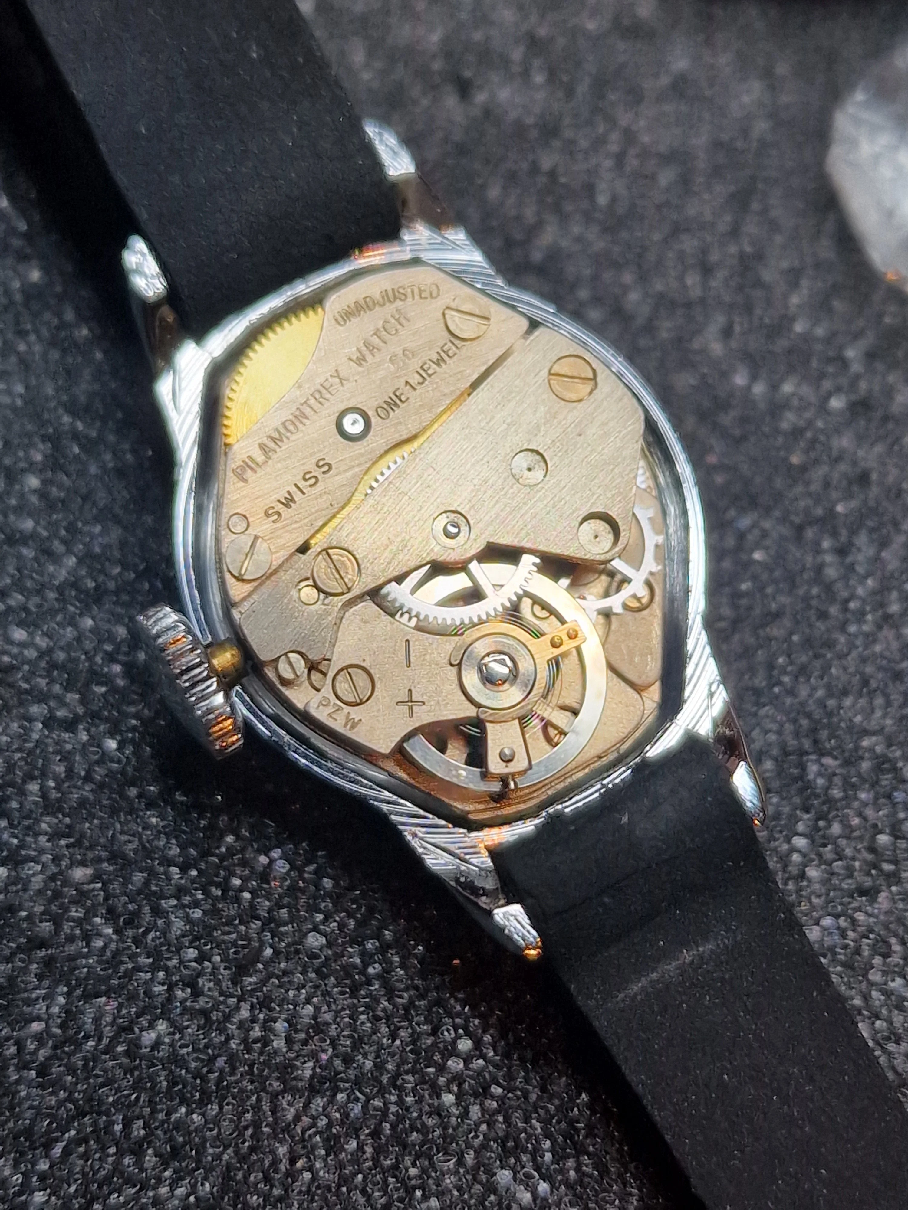 Tiny Vintage Ladies' Watch "MONTREU" – 1950s/60s, Hand-Wound, Swiss Made, Unworn 8