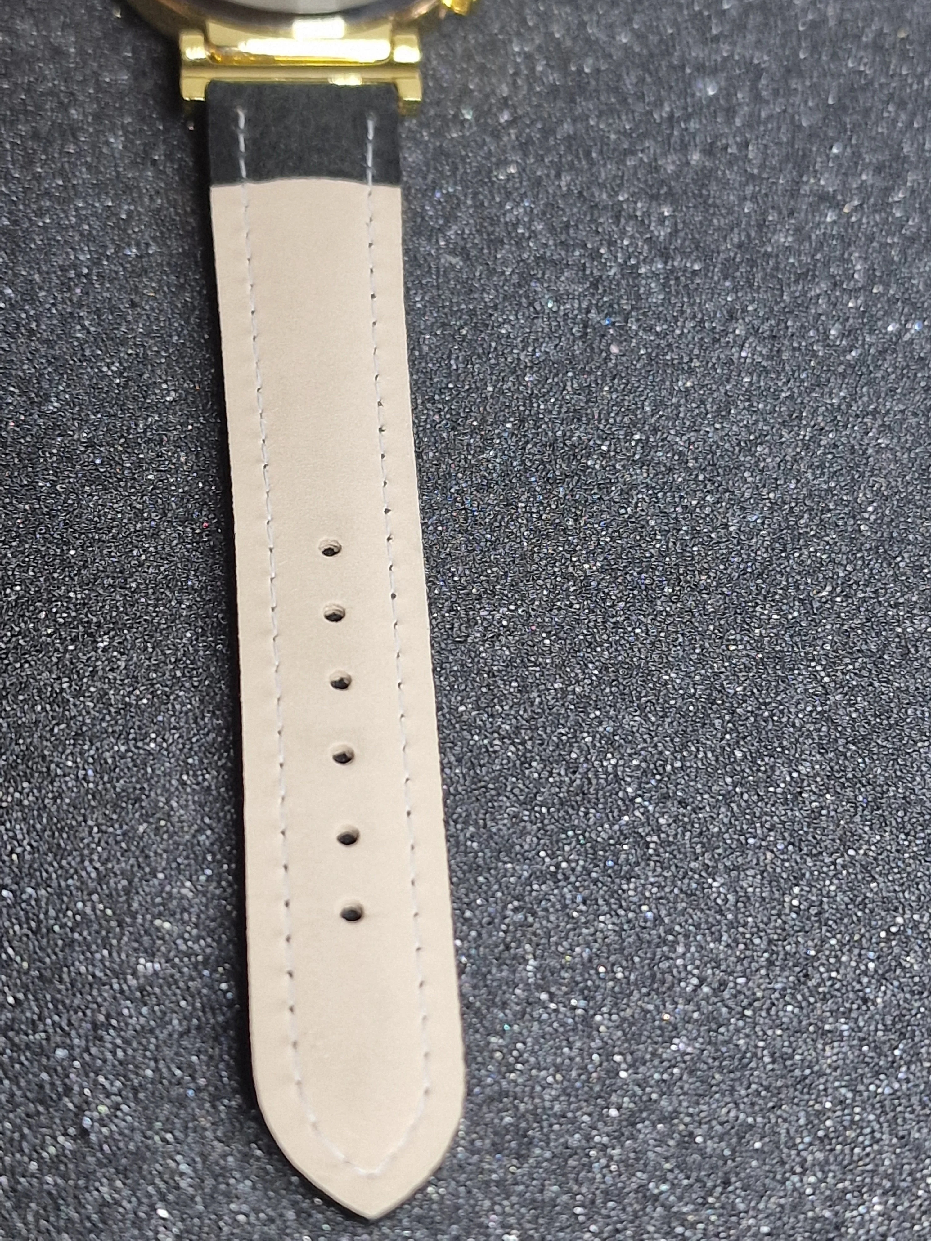 Unworn Dual-Time Quartz Wristwatch – 1970s, Top Condition, Old Stock 13