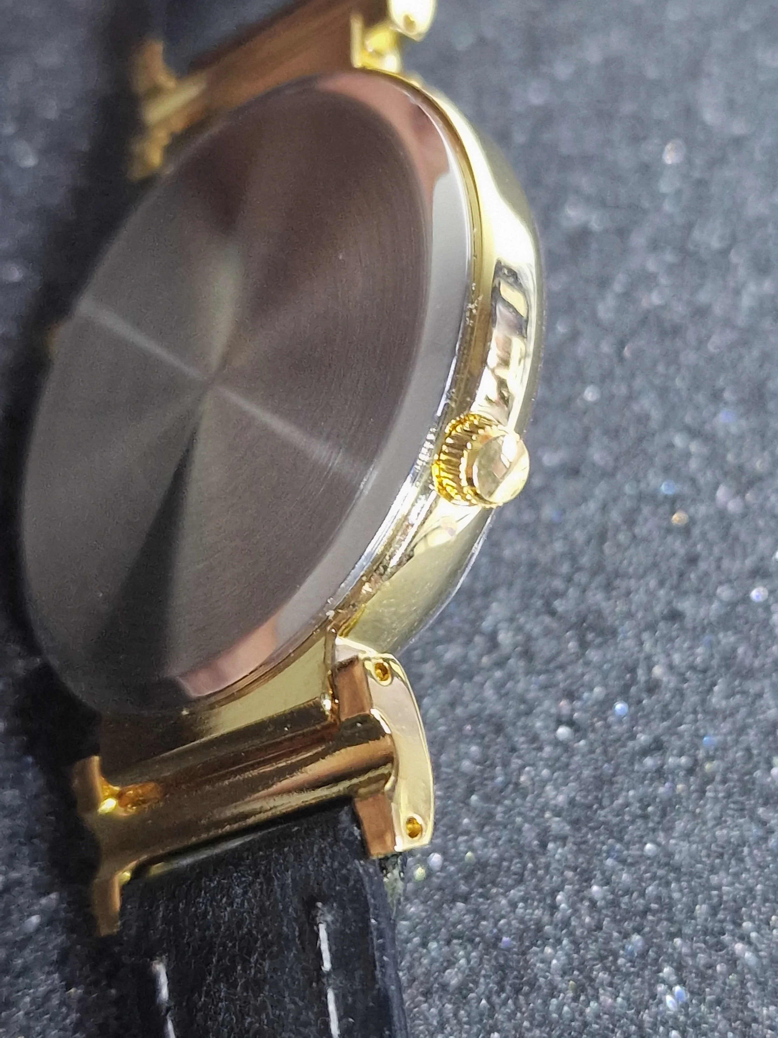 Unworn Dual-Time Quartz Wristwatch – 1970s, Top Condition, Old Stock 16