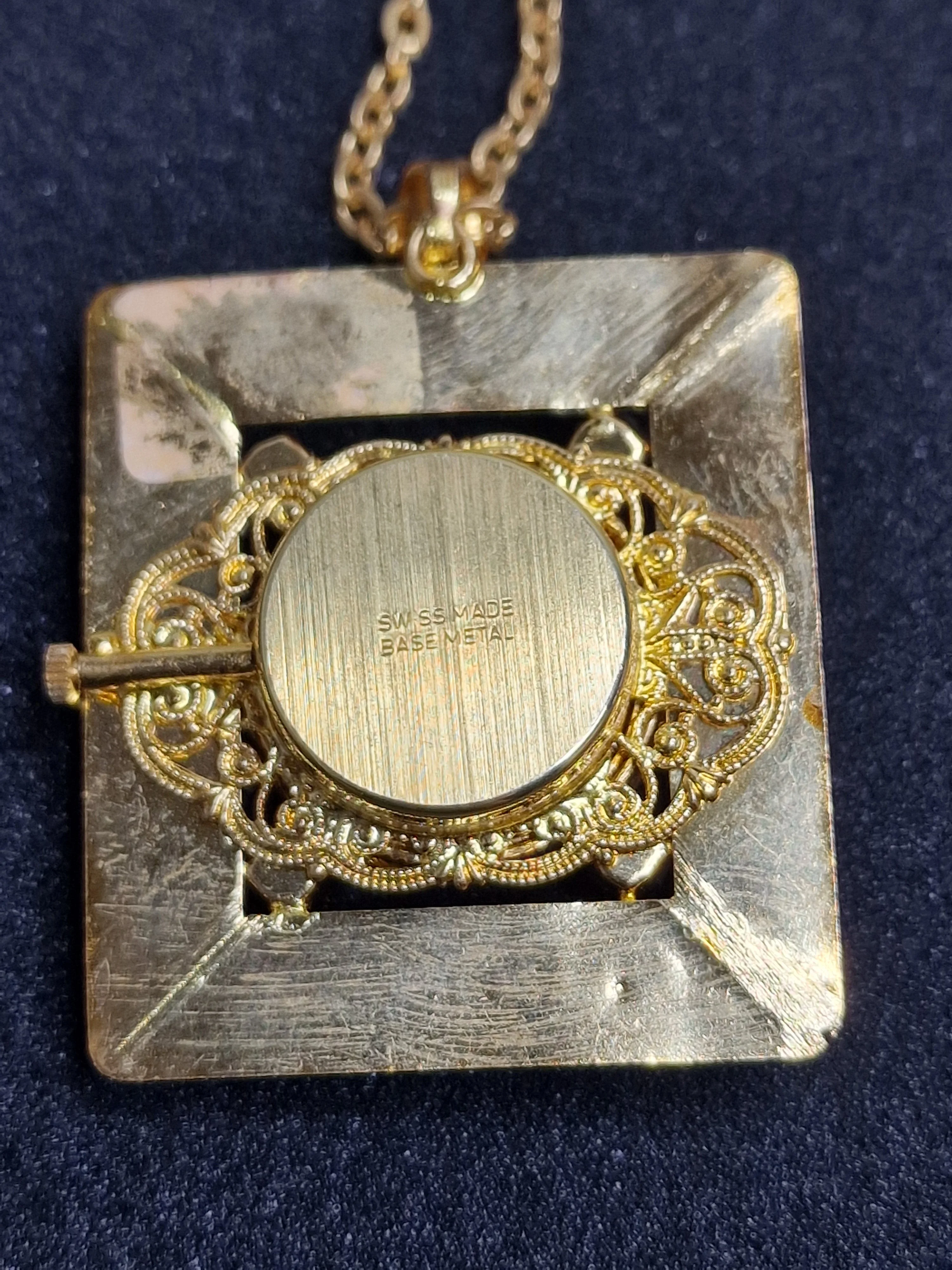 Unworn Vintage Chain Watch – Swiss Made, Hand-Wound, 60s/70s, New Old Stock 11
