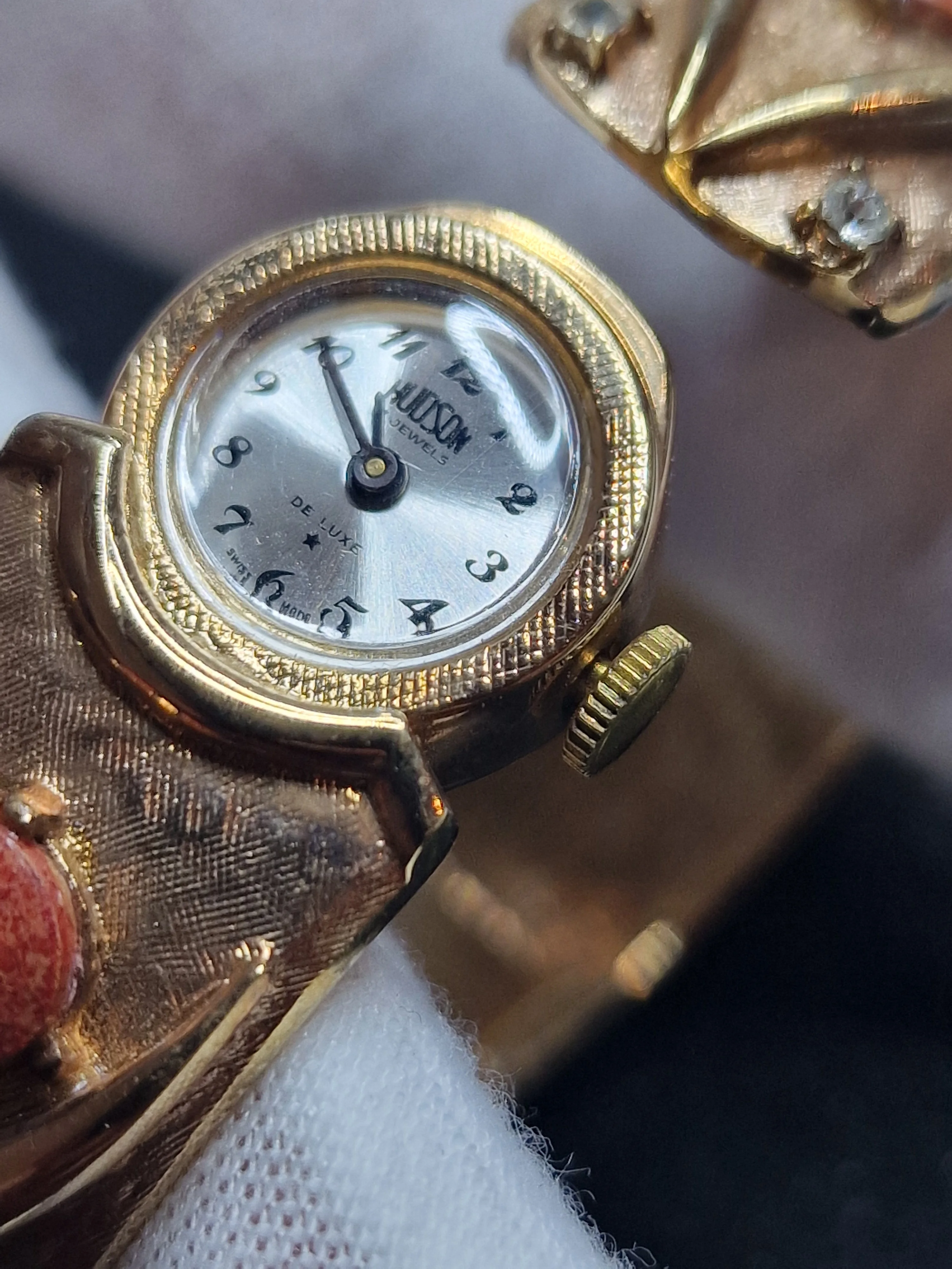 💎 Unworn Vintage Ladies' Clasp Watch "HUDSON de Luxe" – Swiss Made, Hand-Wound, 1960s 12