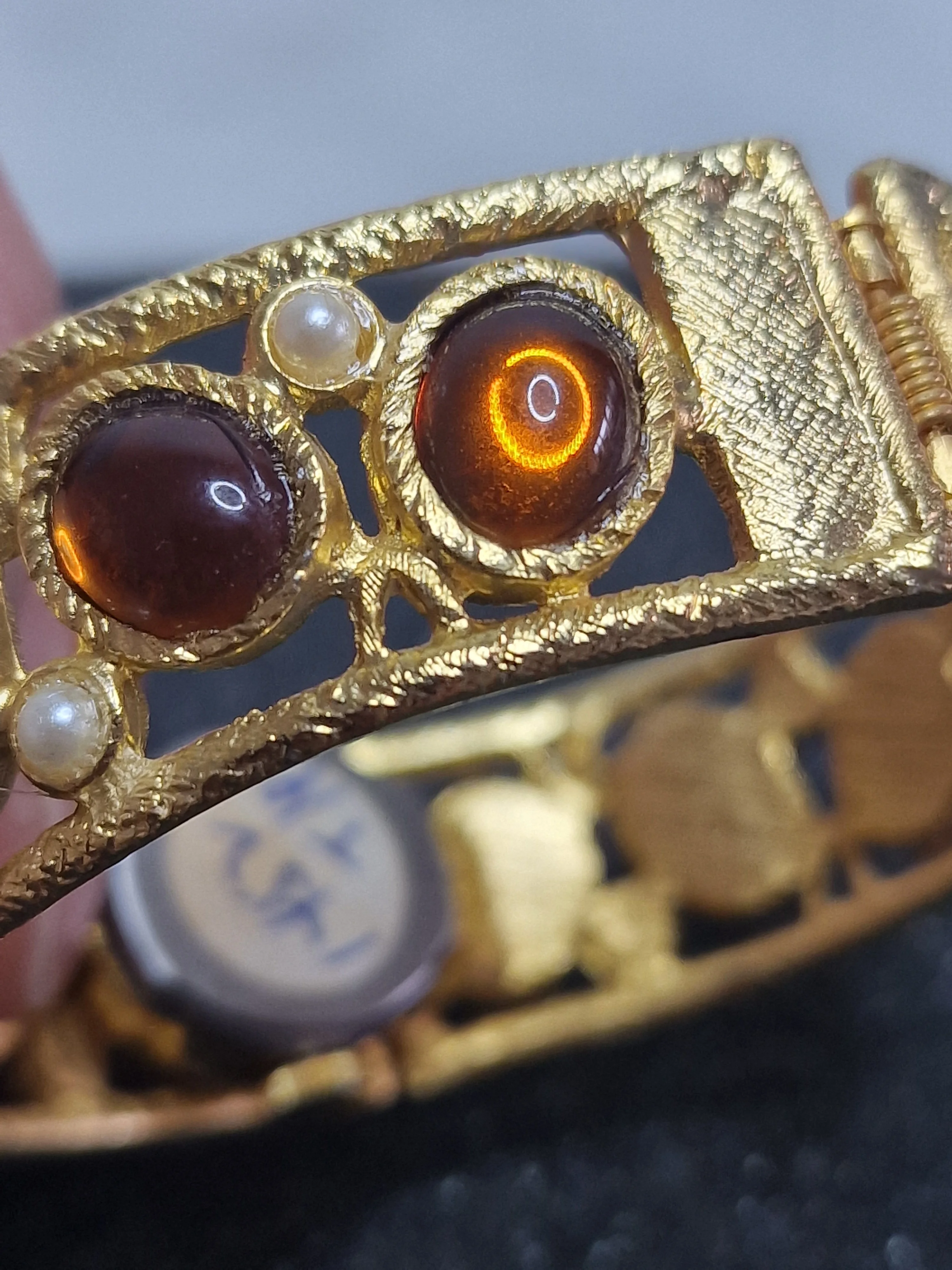 Unworn Vintage Ladies' Clasp Watch "HUDSON De Luxe" – Swiss Made, Hand-Wound, 1970s 13