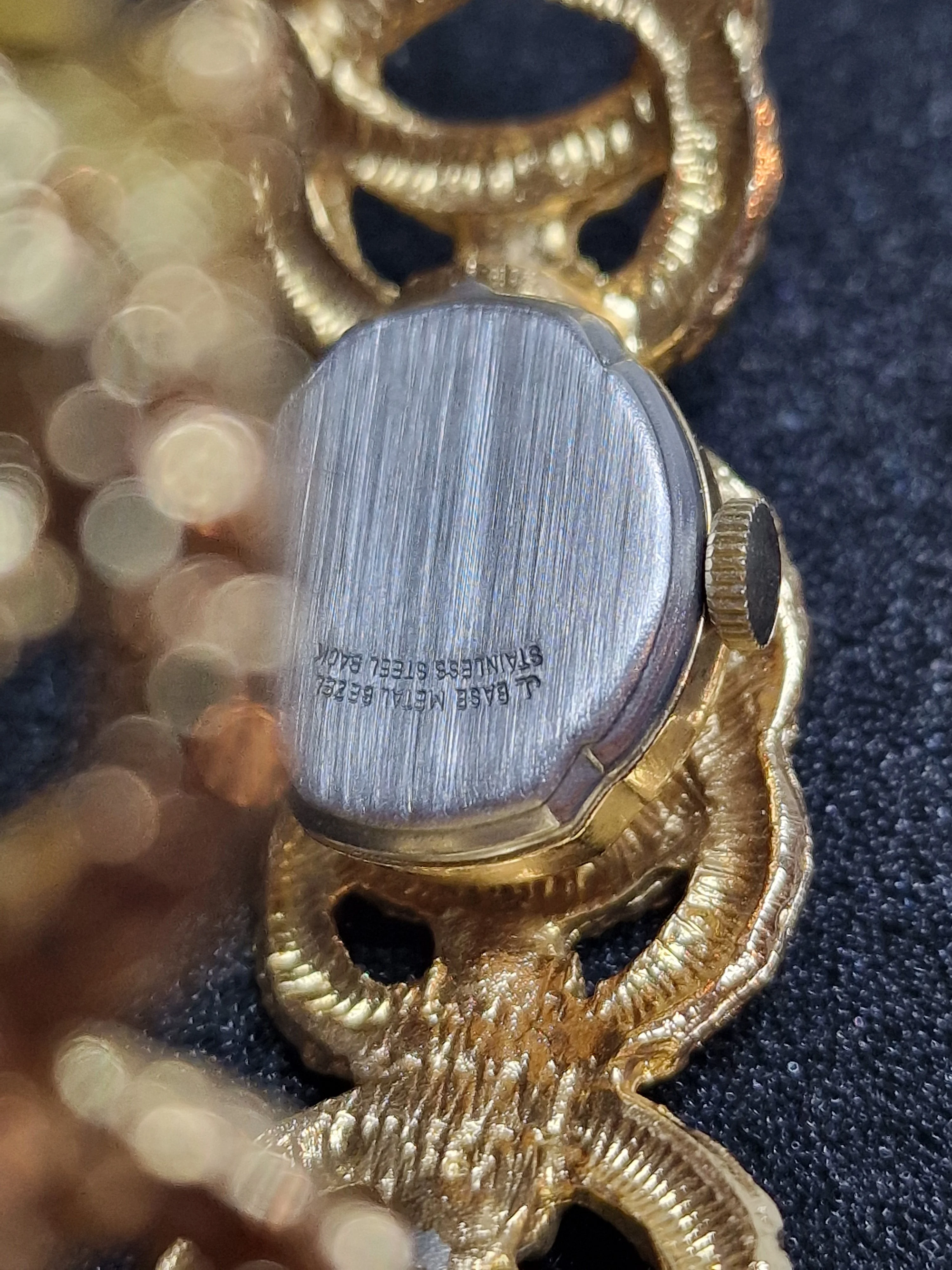 Unworn Vintage Ladies' Clasp Watch "RAVISA" – Swiss Made, Hand-Wound, 1970s, Old Stock 6