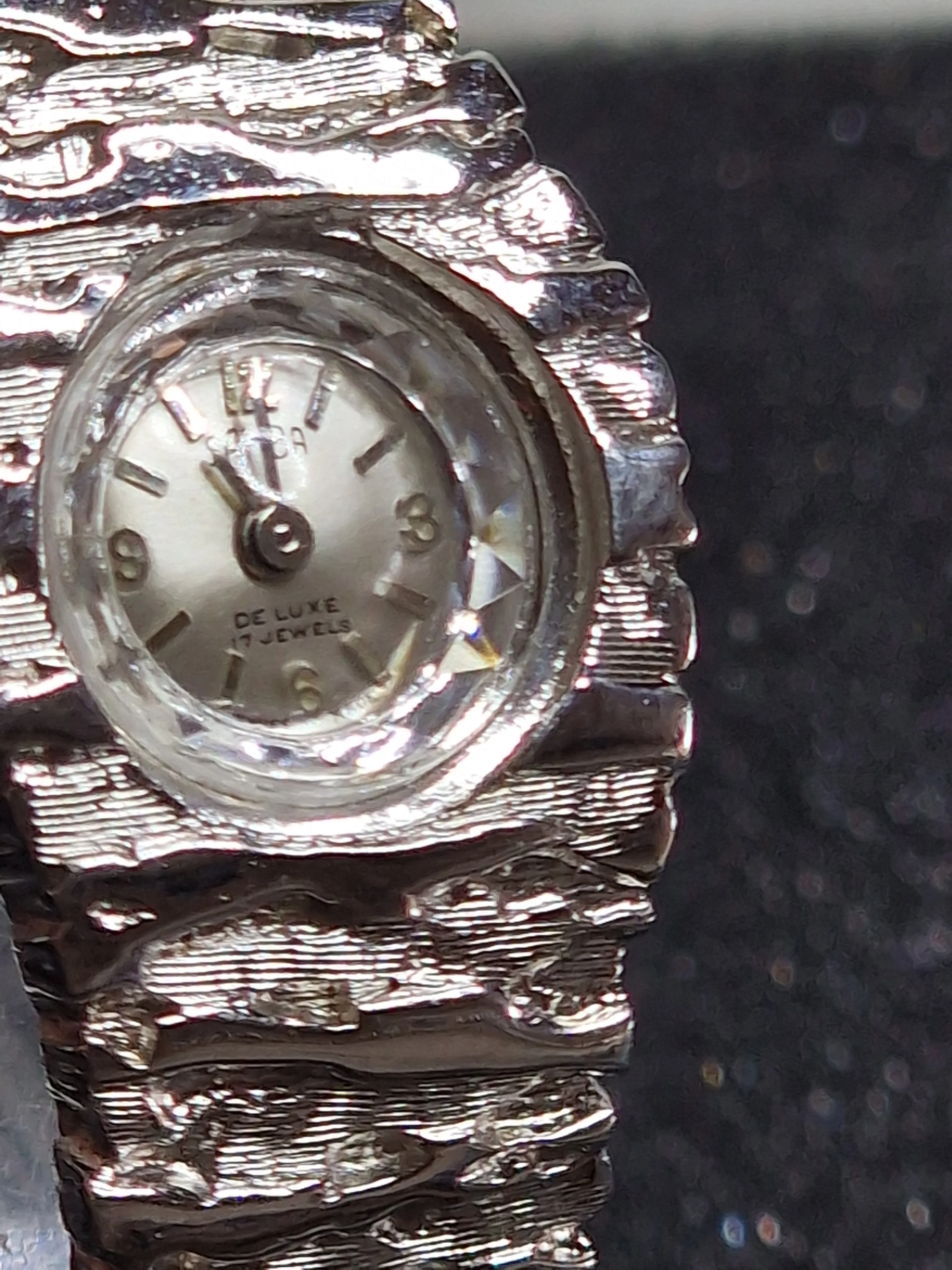 Unworn Vintage Ladies' Clasp Watch "SAMBA" – Swiss Made, Hand-Wound, Late 1970s 3
