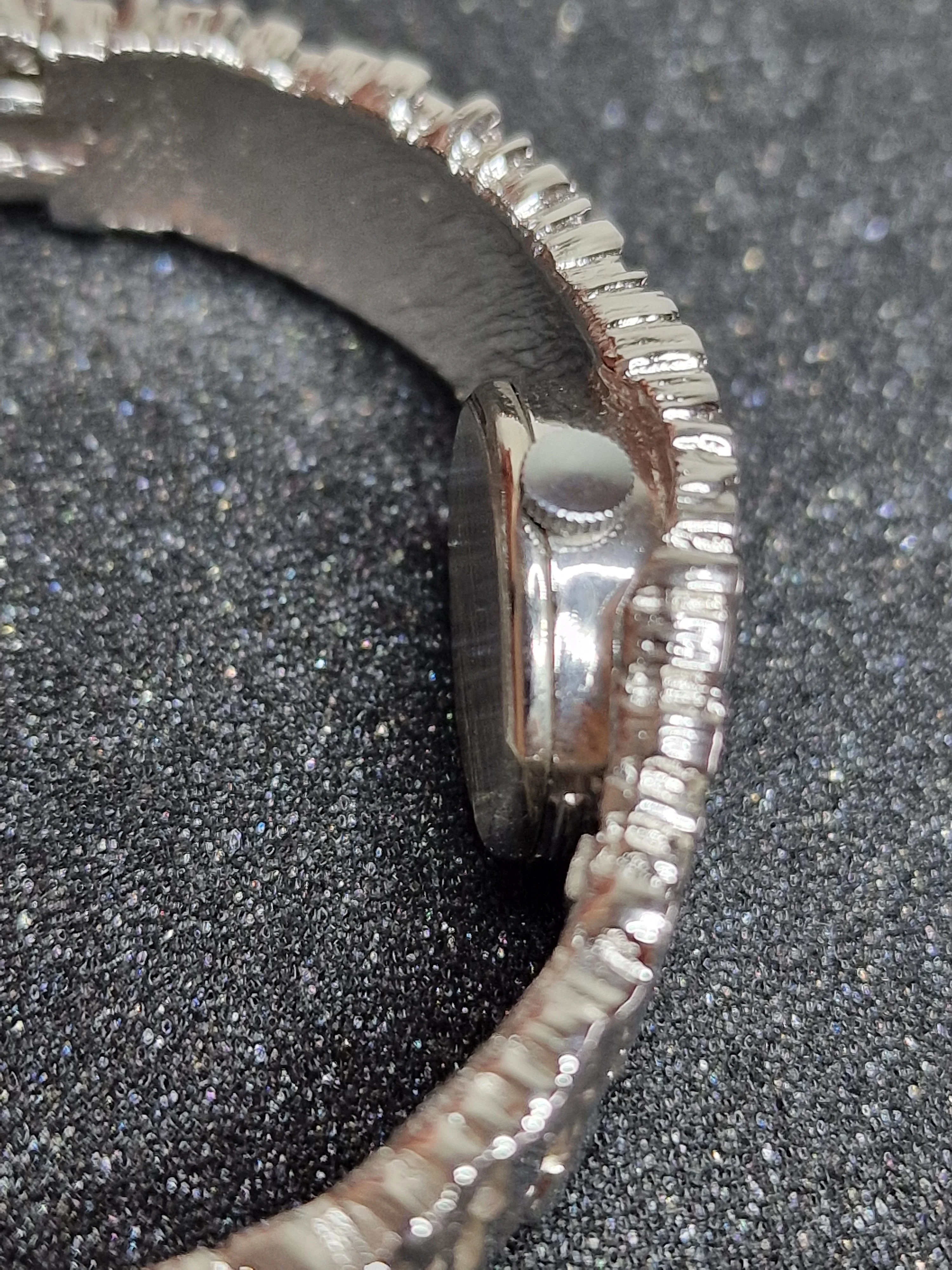 Unworn Vintage Ladies' Clasp Watch "SAMBA" – Swiss Made, Hand-Wound, Late 1970s 9